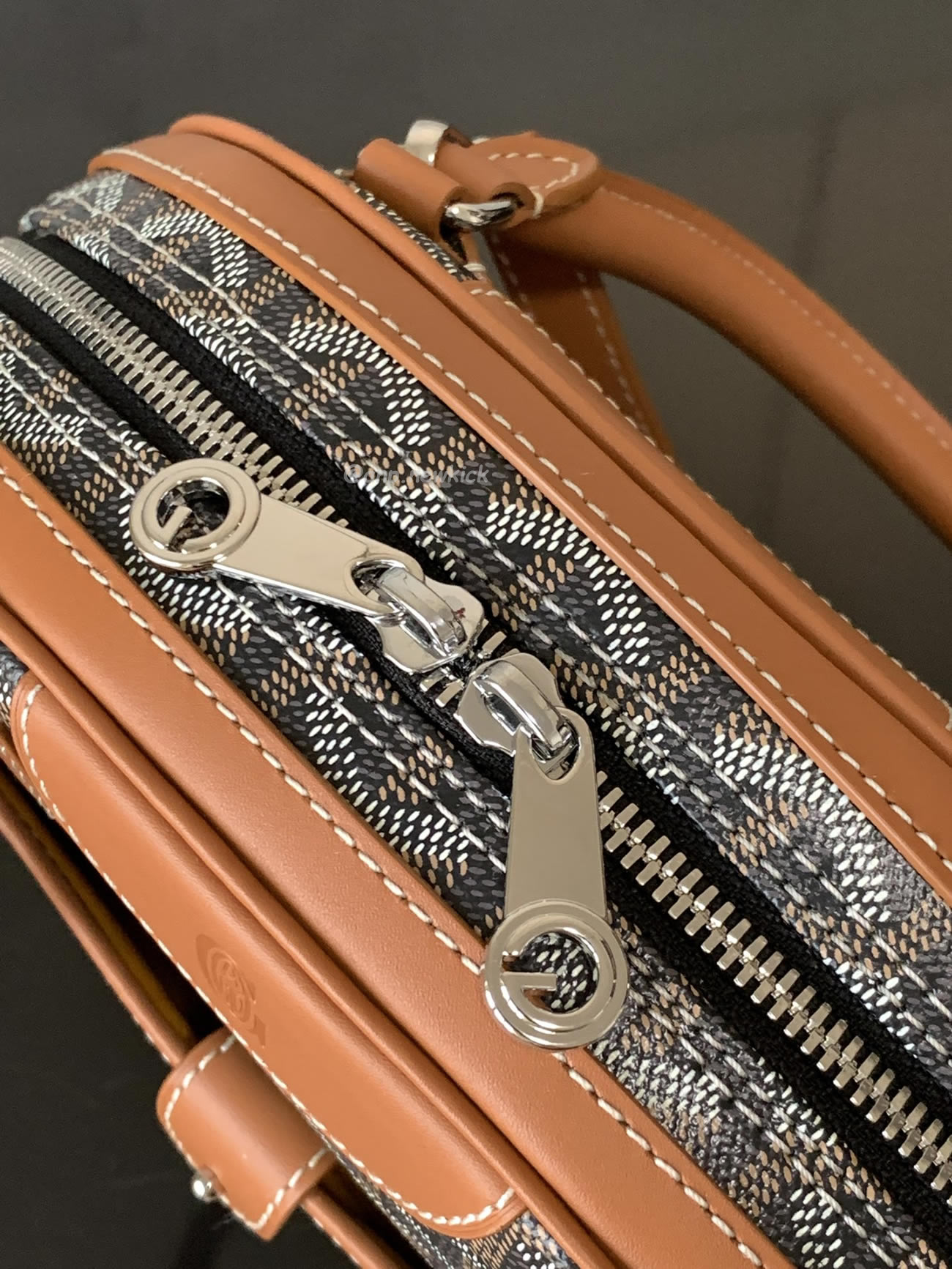 Goyard Goyard Bowling Bag 27×27×8.5cm (11) - www.kitistry.com Goyard Goyard Bowling Bag 27×27×8.5cm (11) - www.kitistry.com