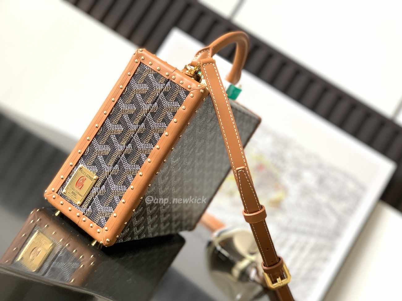 Goyard Grand Hôtel Box Bag 17 Cm X 7.7 Cm X 24.5 Cm (17) - www.kitistry.com Goyard Grand Hôtel Box Bag 17 Cm X 7.7 Cm X 24.5 Cm (17) - www.kitistry.com