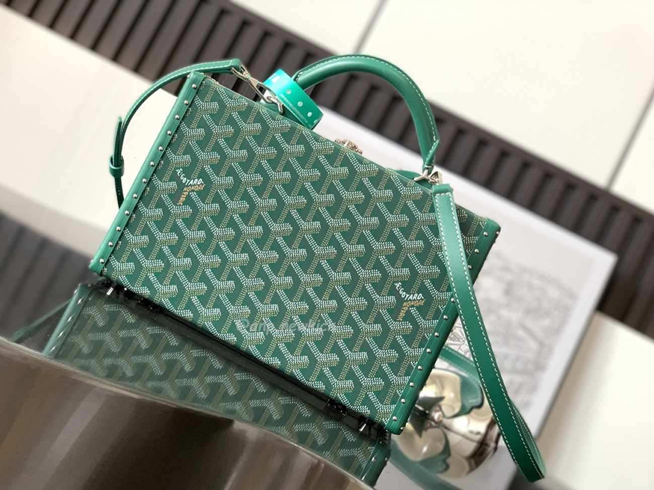 Goyard Grand Hôtel Box Bag 17 Cm X 7.7 Cm X 24.5 Cm (9) - www.kitistry.com Goyard Grand Hôtel Box Bag 17 Cm X 7.7 Cm X 24.5 Cm (9) - www.kitistry.com