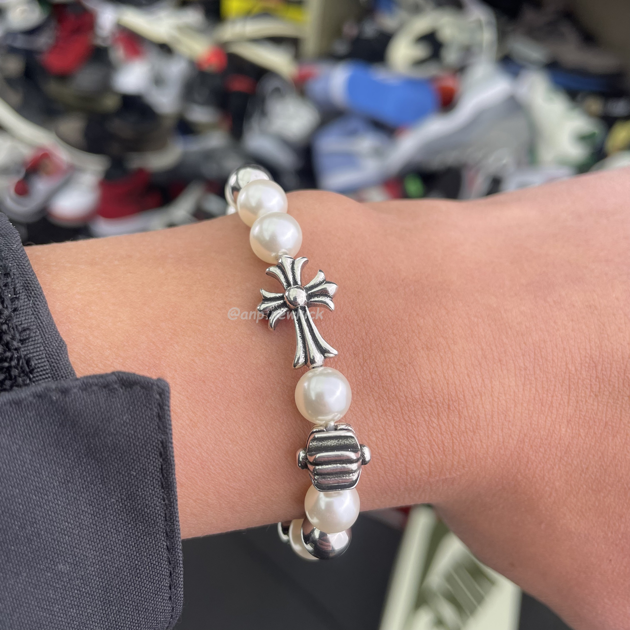 Chrome Hearts Pearl Silver Cross Flower Letter Ball Bracelet (8) - www.kitistry.com Chrome Hearts Pearl Silver Cross Flower Letter Ball Bracelet (8) - www.kitistry.com