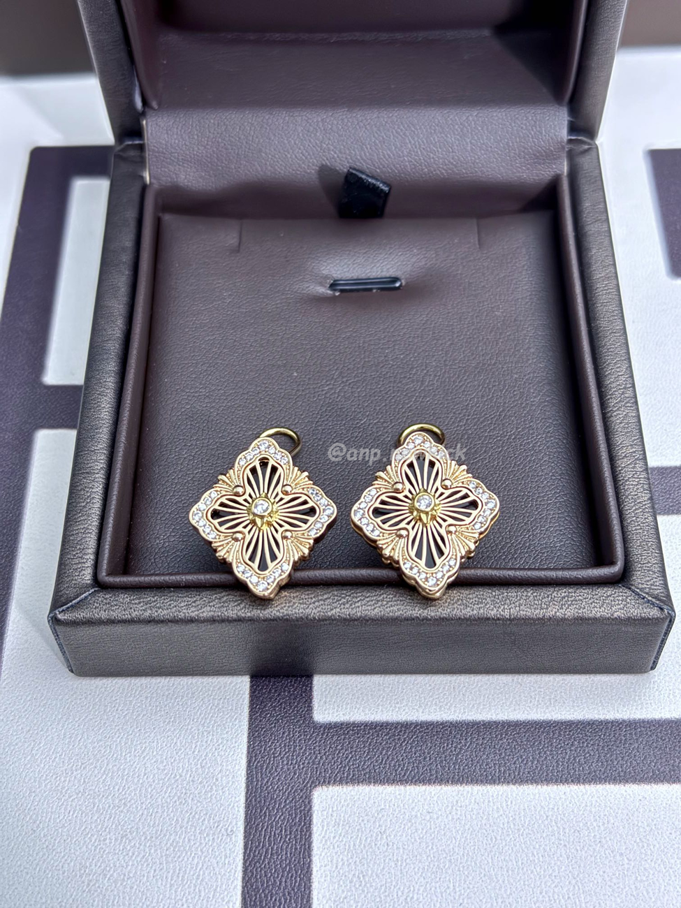Buccellati Earrings (2) - www.kitistry.com Buccellati Earrings (2) - www.kitistry.com