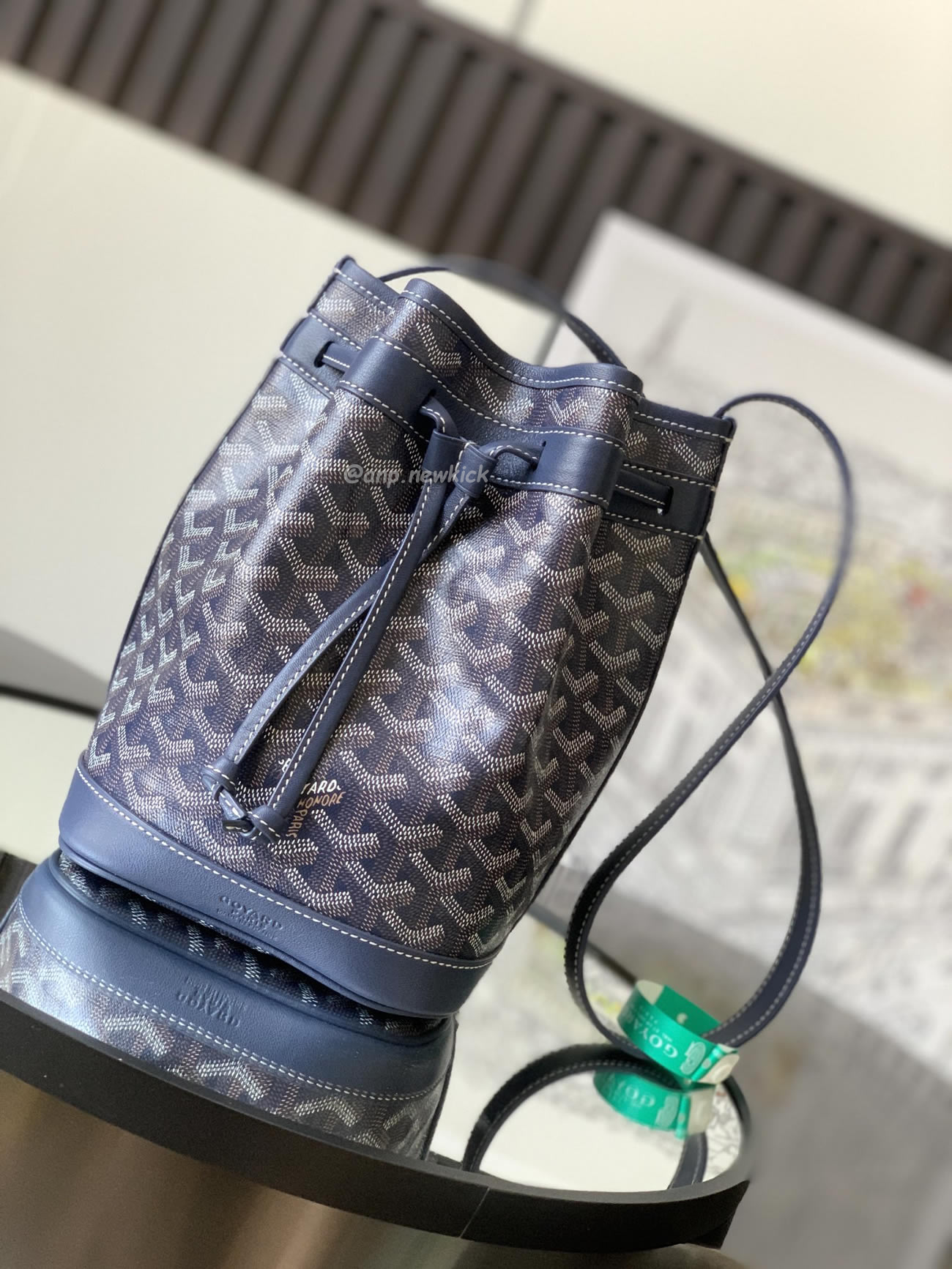 Goyard Petit Flot Bucket Bag 23 Cm X 14.5 Cm X 17 Cm (23) - www.kitistry.com Goyard Petit Flot Bucket Bag 23 Cm X 14.5 Cm X 17 Cm (23) - www.kitistry.com