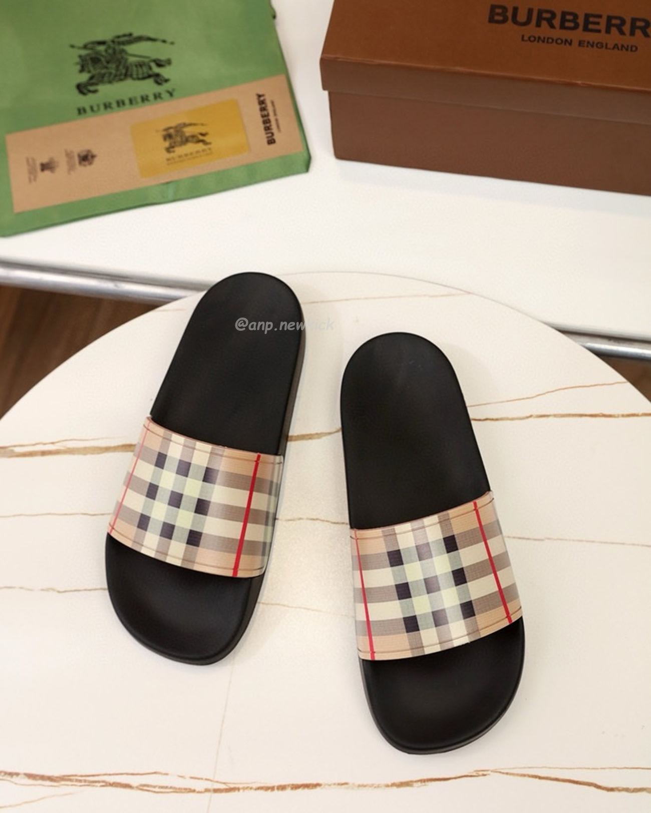 Burberry Vintage Check Slides Beige (2) - www.kitistry.com Burberry Vintage Check Slides Beige (2) - www.kitistry.com