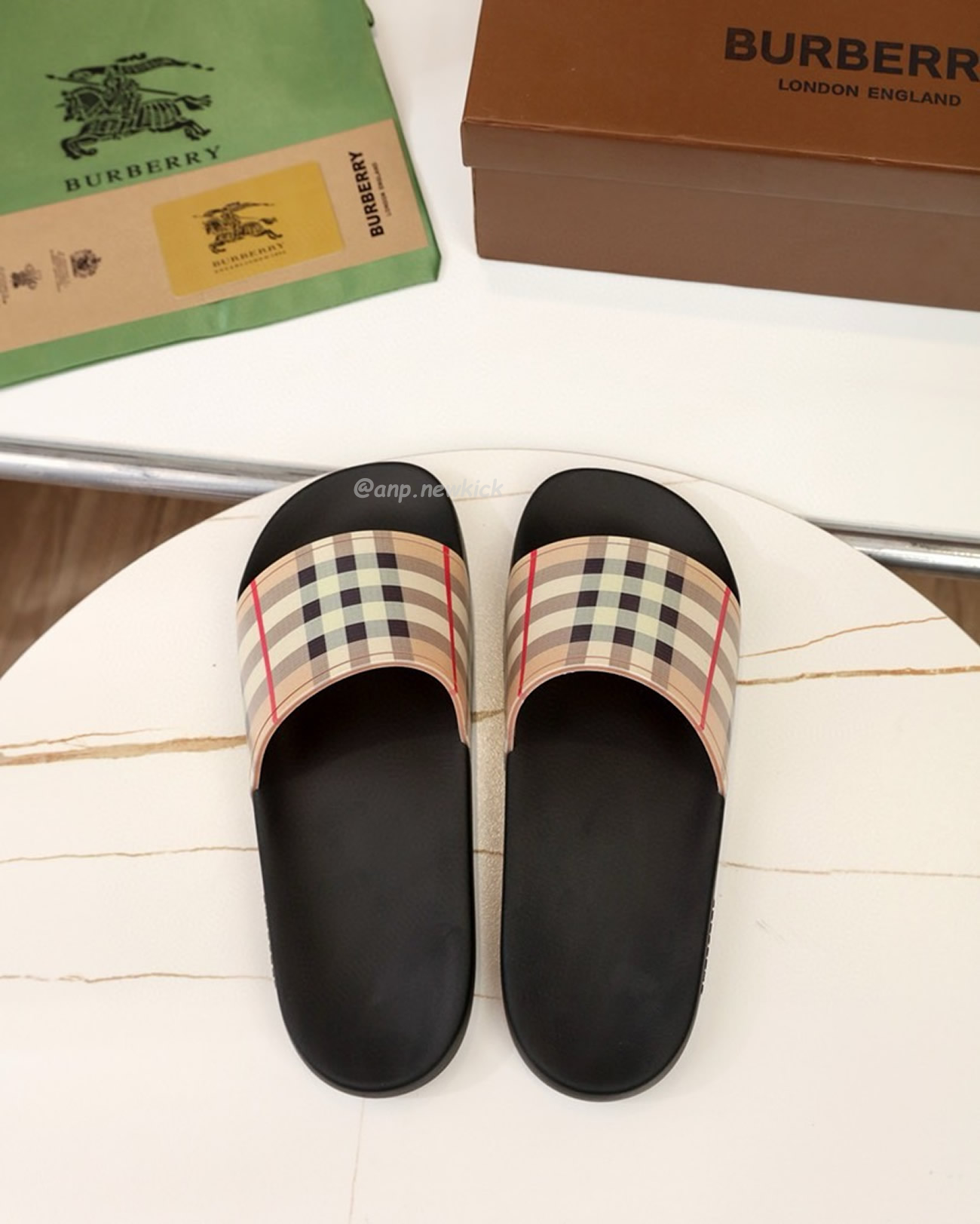 Burberry Vintage Check Slides Beige (4) - www.kitistry.com Burberry Vintage Check Slides Beige (4) - www.kitistry.com