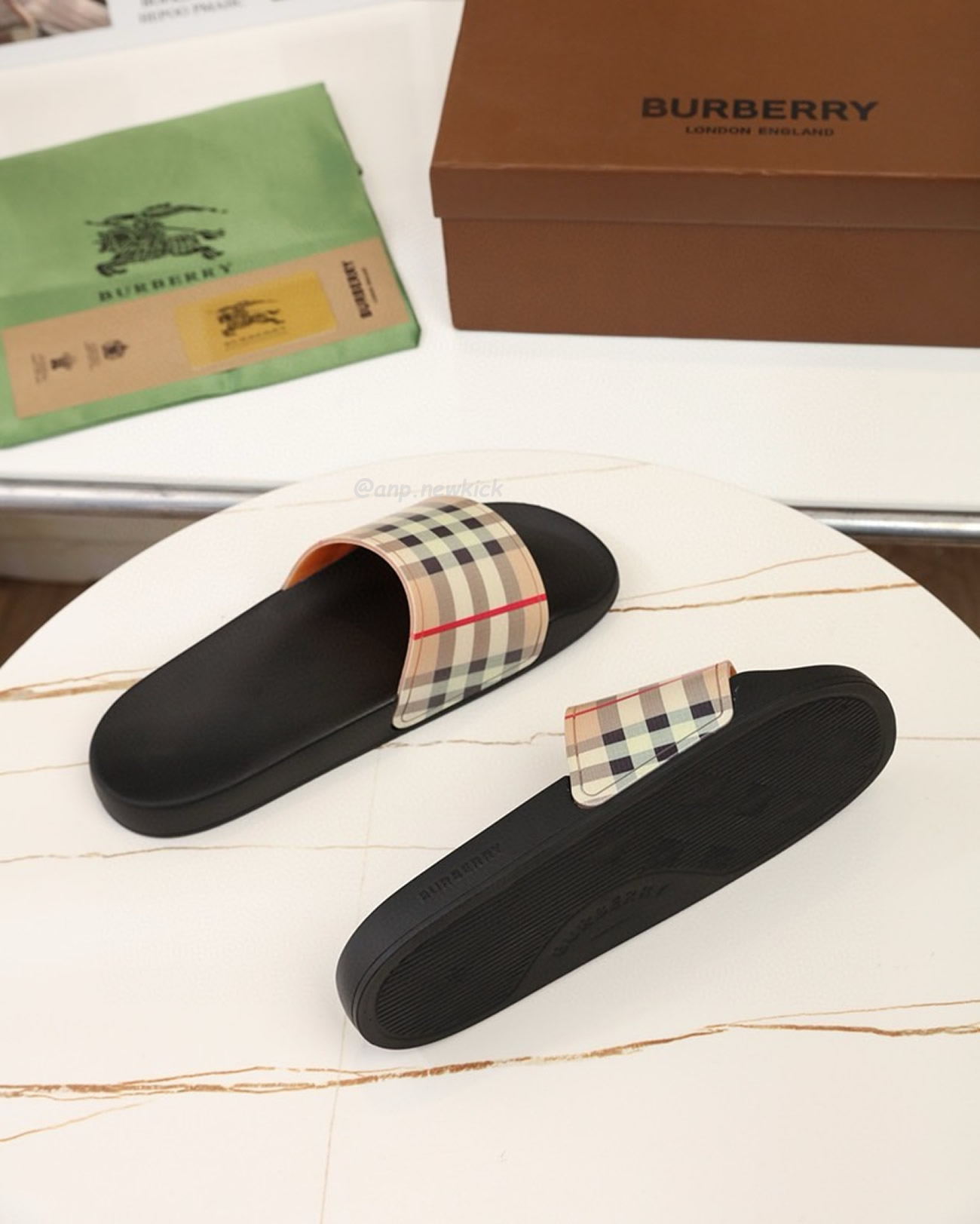 Burberry Vintage Check Slides Beige (5) - www.kitistry.com Burberry Vintage Check Slides Beige (5) - www.kitistry.com