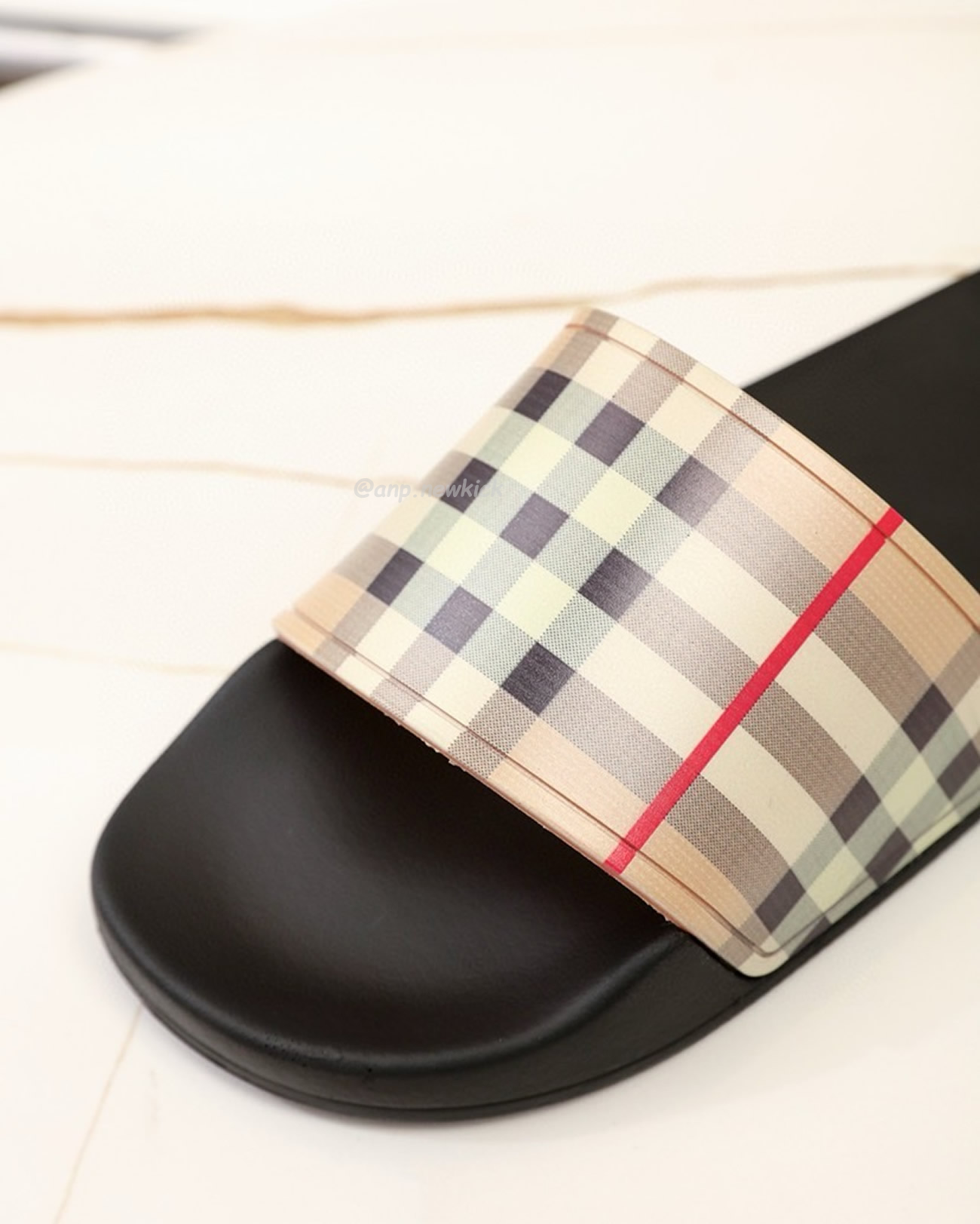 Burberry Vintage Check Slides Beige (8) - www.kitistry.com Burberry Vintage Check Slides Beige (8) - www.kitistry.com