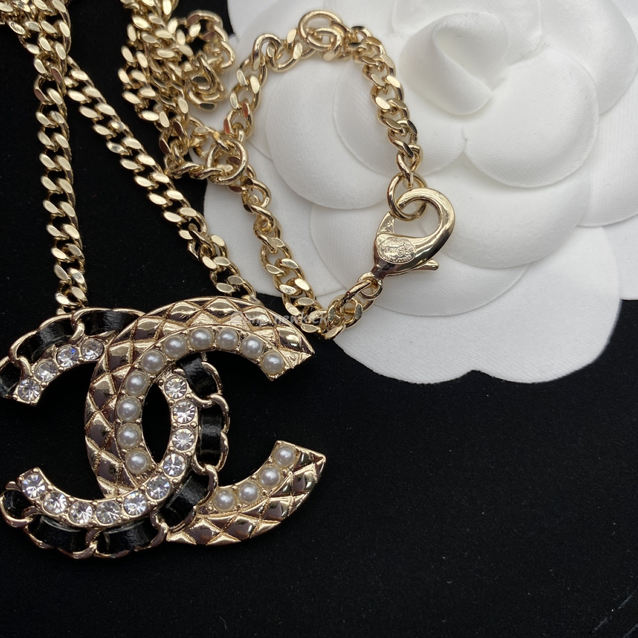 Chanel Pre Owned Cc Diamond Pendant Necklace (15) - www.kitistry.com Chanel Pre Owned Cc Diamond Pendant Necklace (15) - www.kitistry.com