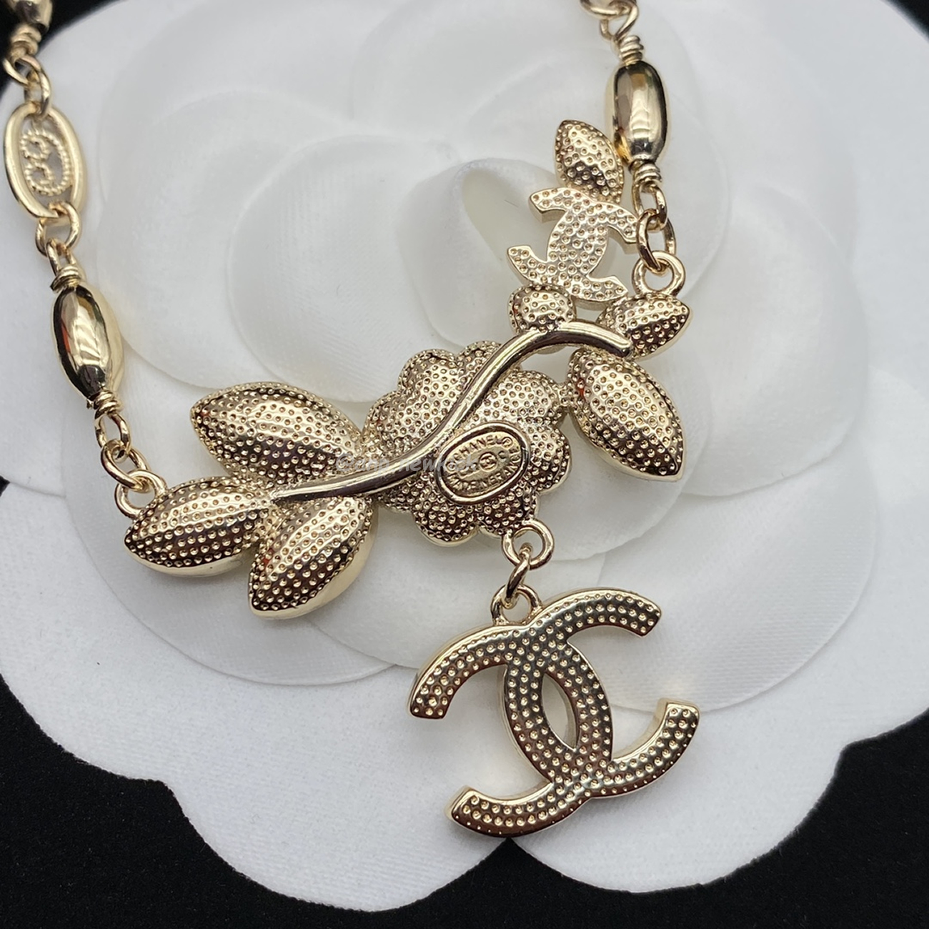 Chanel Pre Owned Cc Diamond Pendant Necklace (22) - www.kitistry.com Chanel Pre Owned Cc Diamond Pendant Necklace (22) - www.kitistry.com