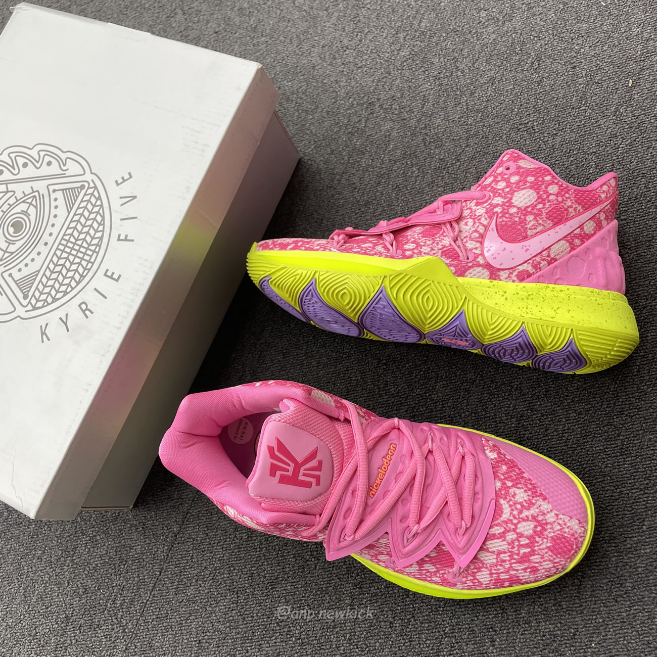 Nike Kyrie 5 Spongebob Squidward Patrick Cj6951 300 Cj6950 600 (2) - www.kitistry.com Nike Kyrie 5 Spongebob Squidward Patrick Cj6951 300 Cj6950 600 (2) - www.kitistry.com