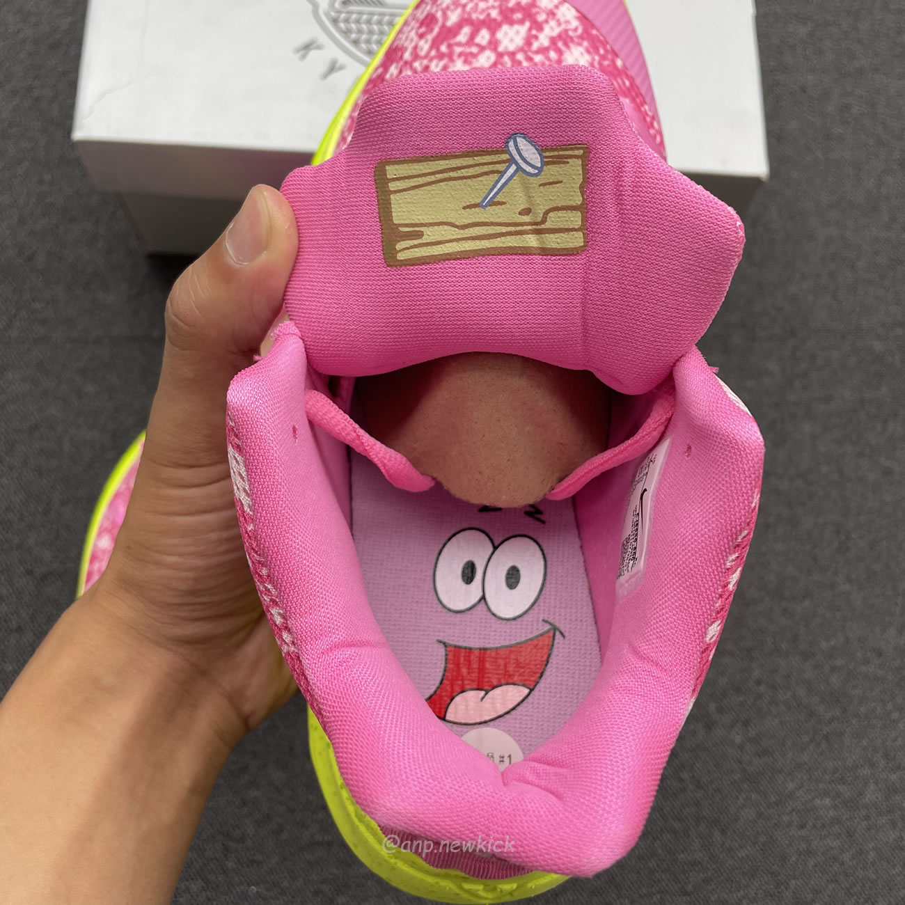 Nike Kyrie 5 Spongebob Squidward Patrick Cj6951 300 Cj6950 600 (7) - www.kitistry.com Nike Kyrie 5 Spongebob Squidward Patrick Cj6951 300 Cj6950 600 (7) - www.kitistry.com