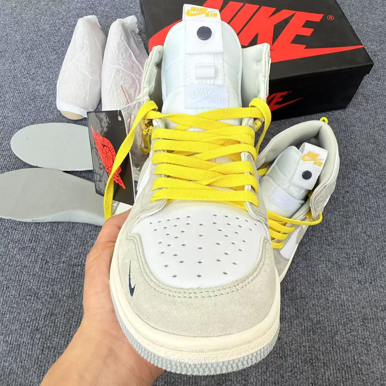 Air Jordan 1 High Switch Light Smoke Cw6576 100 (10) - www.kitistry.com Air Jordan 1 High Switch Light Smoke Cw6576 100 (10) - www.kitistry.com