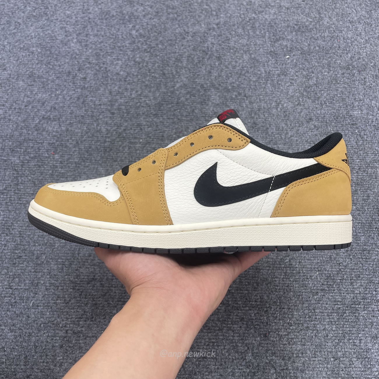 Air Jordan 1 Low Og Rookie Of The Year Cz0790 107 (5) - www.kitistry.com