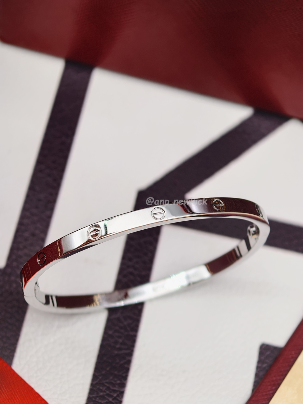 Cartier Love Bracelet Gold Silver (1) - www.kitistry.com Cartier Love Bracelet Gold Silver (1) - www.kitistry.com