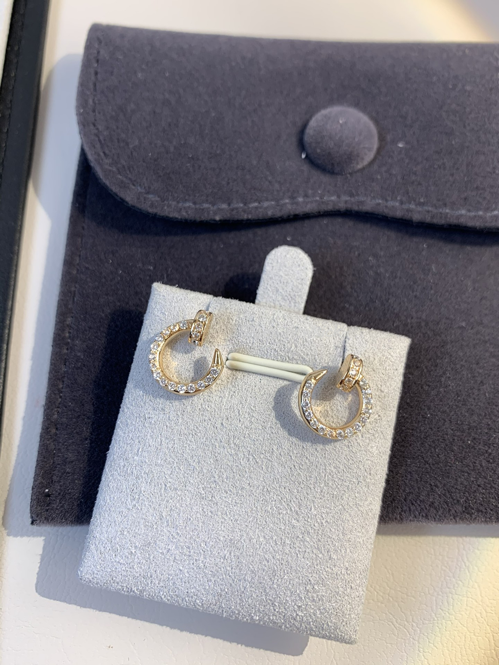 Cartier Nail With Diamond Tips Earrings (18) - www.kitistry.com Cartier Nail With Diamond Tips Earrings (18) - www.kitistry.com