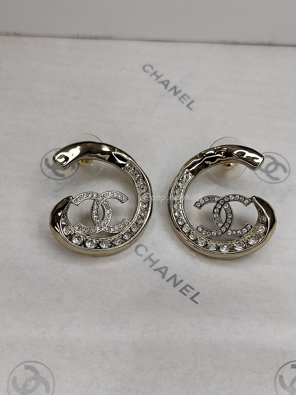 Chanel Metal Necklace (14) - www.kitistry.com Chanel Metal Necklace (14) - www.kitistry.com