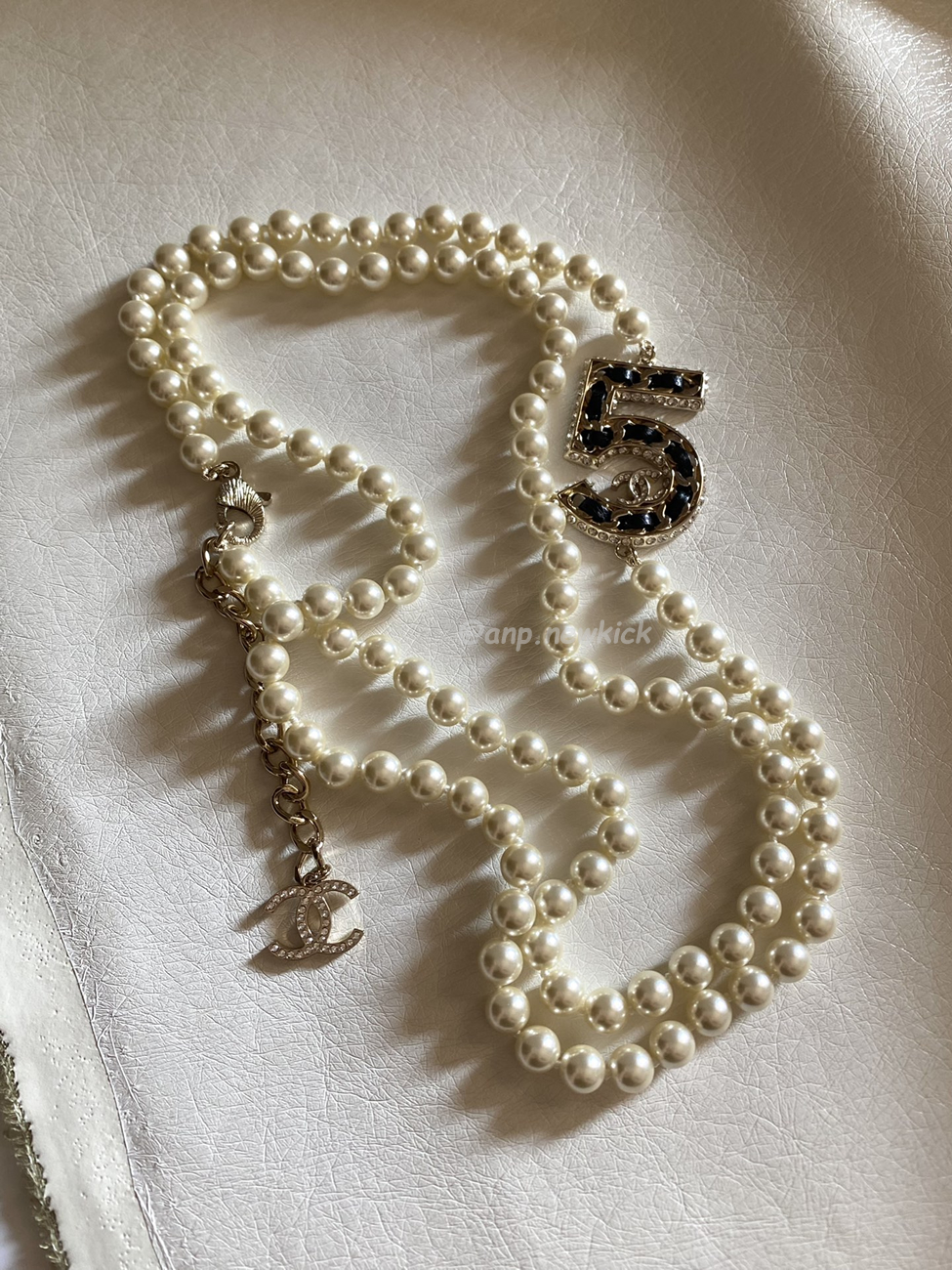 Chanel Pearl Necklace (10) - www.kitistry.com Chanel Pearl Necklace (10) - www.kitistry.com