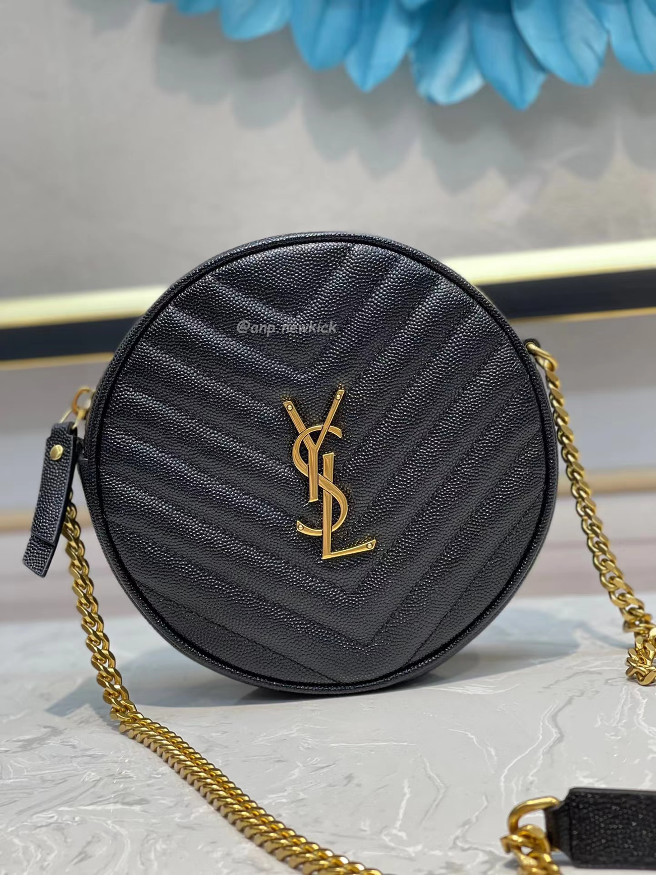Saint Laurent Circular Quilted Crossbody Bag (10) - www.kitistry.com Saint Laurent Circular Quilted Crossbody Bag (10) - www.kitistry.com