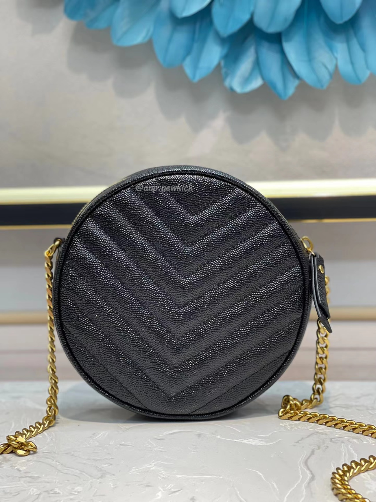 Saint Laurent Circular Quilted Crossbody Bag (3) - www.kitistry.com Saint Laurent Circular Quilted Crossbody Bag (3) - www.kitistry.com