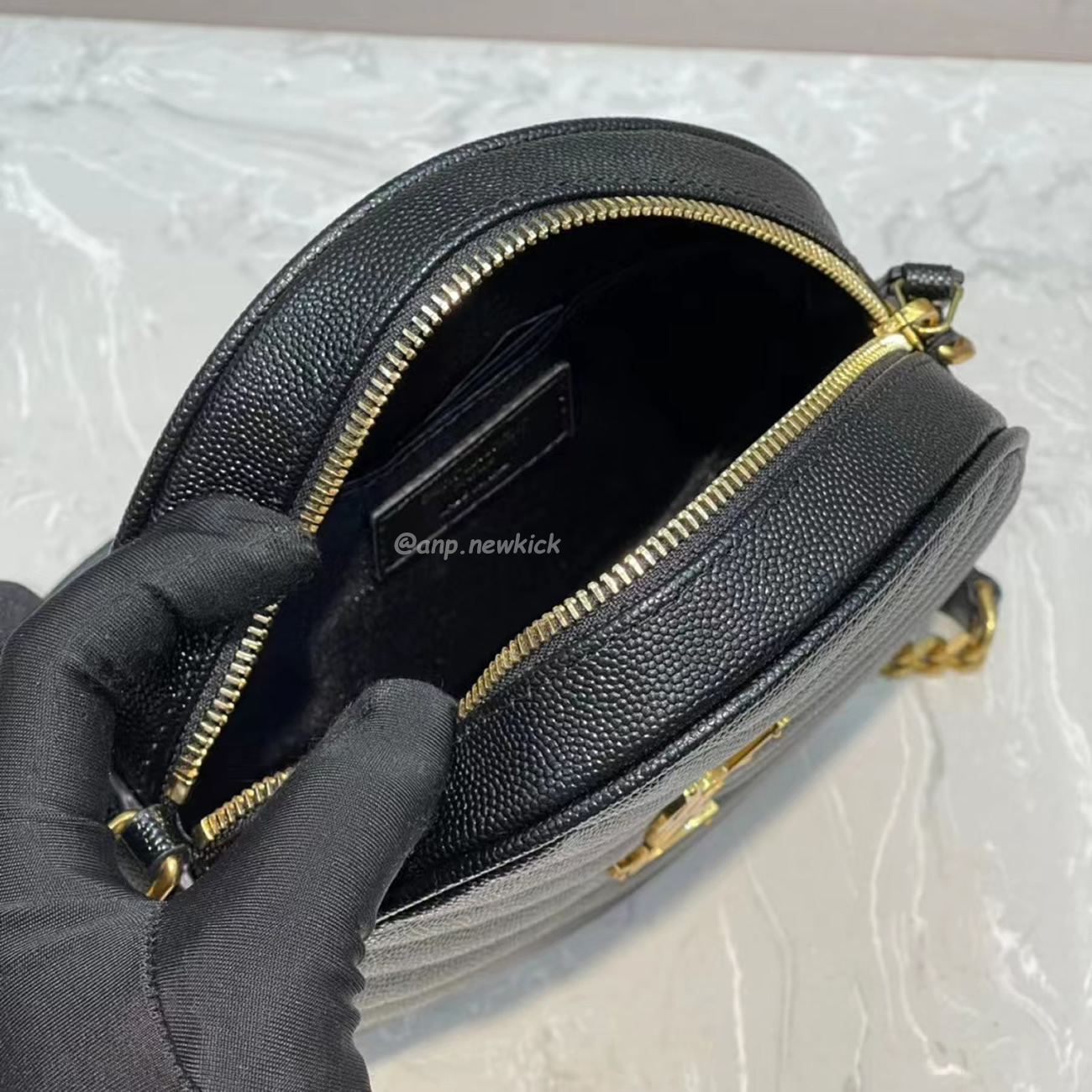 Saint Laurent Circular Quilted Crossbody Bag (6) - www.kitistry.com Saint Laurent Circular Quilted Crossbody Bag (6) - www.kitistry.com