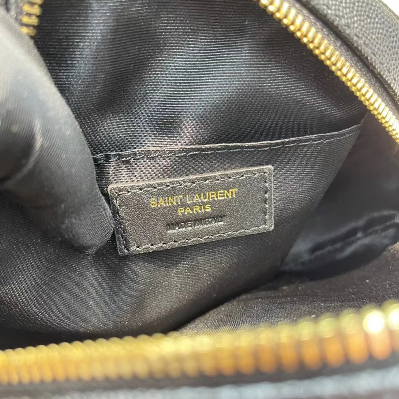 Saint Laurent Circular Quilted Crossbody Bag (9) - www.kitistry.com Saint Laurent Circular Quilted Crossbody Bag (9) - www.kitistry.com