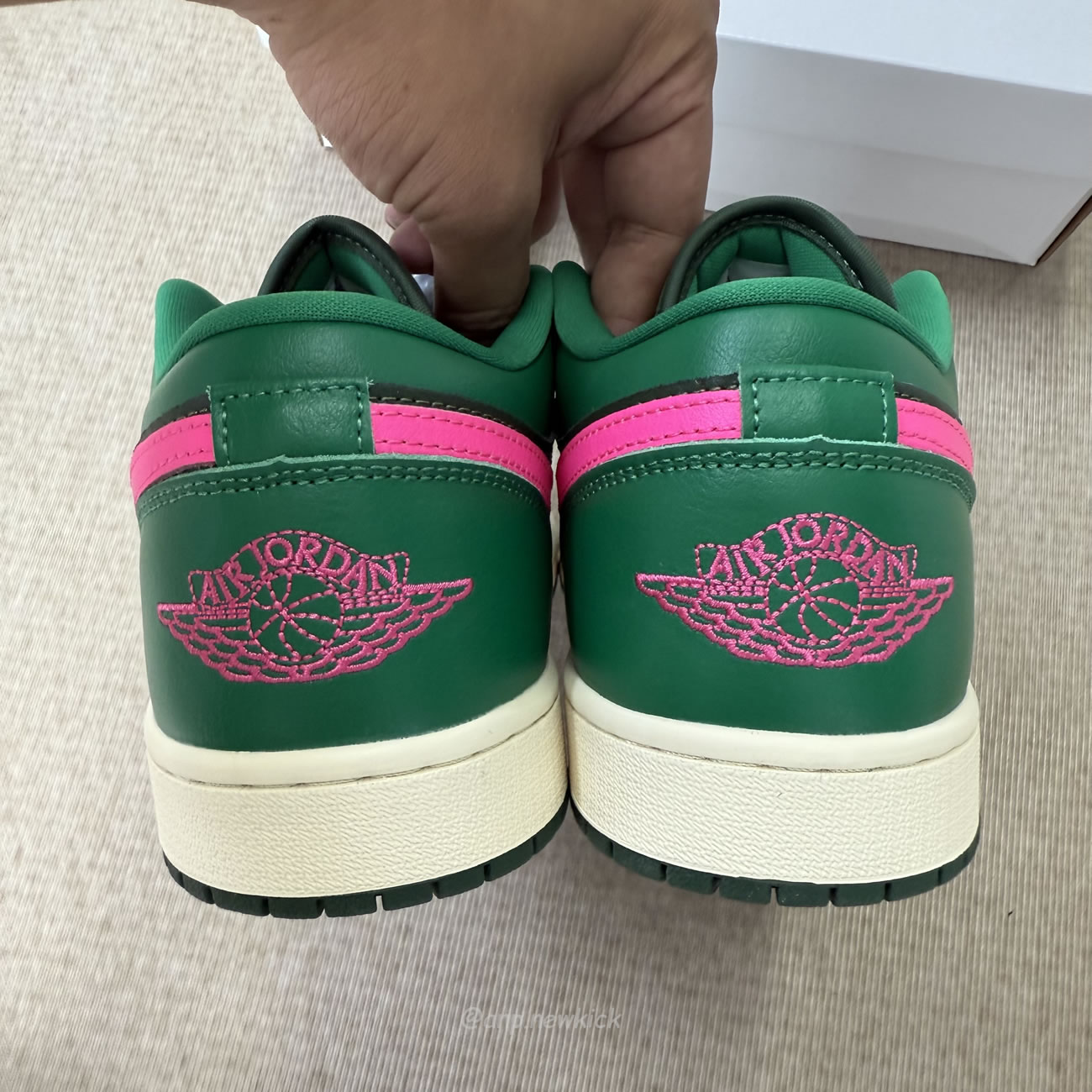 Air Jordan 1 Low Watermelon Womens Dc0774 300 (5) - www.kitistry.com Air Jordan 1 Low Watermelon Womens Dc0774 300 (5) - www.kitistry.com
