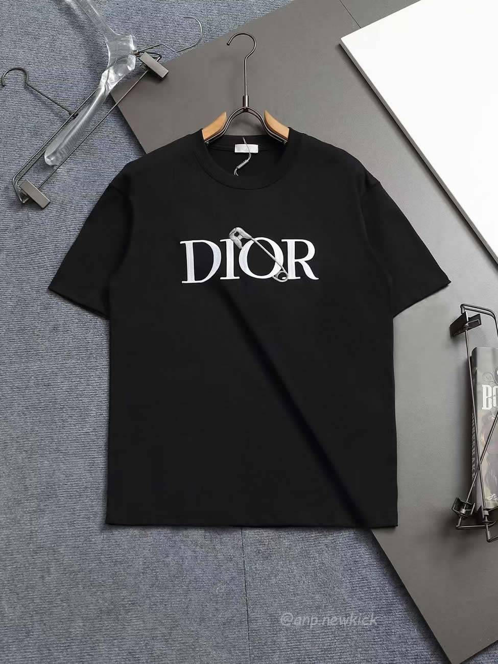 Dior Knitted Crewneck Short Sleeve For Men Black White (7) - www.kitistry.com Dior Knitted Crewneck Short Sleeve For Men Black White (7) - www.kitistry.com