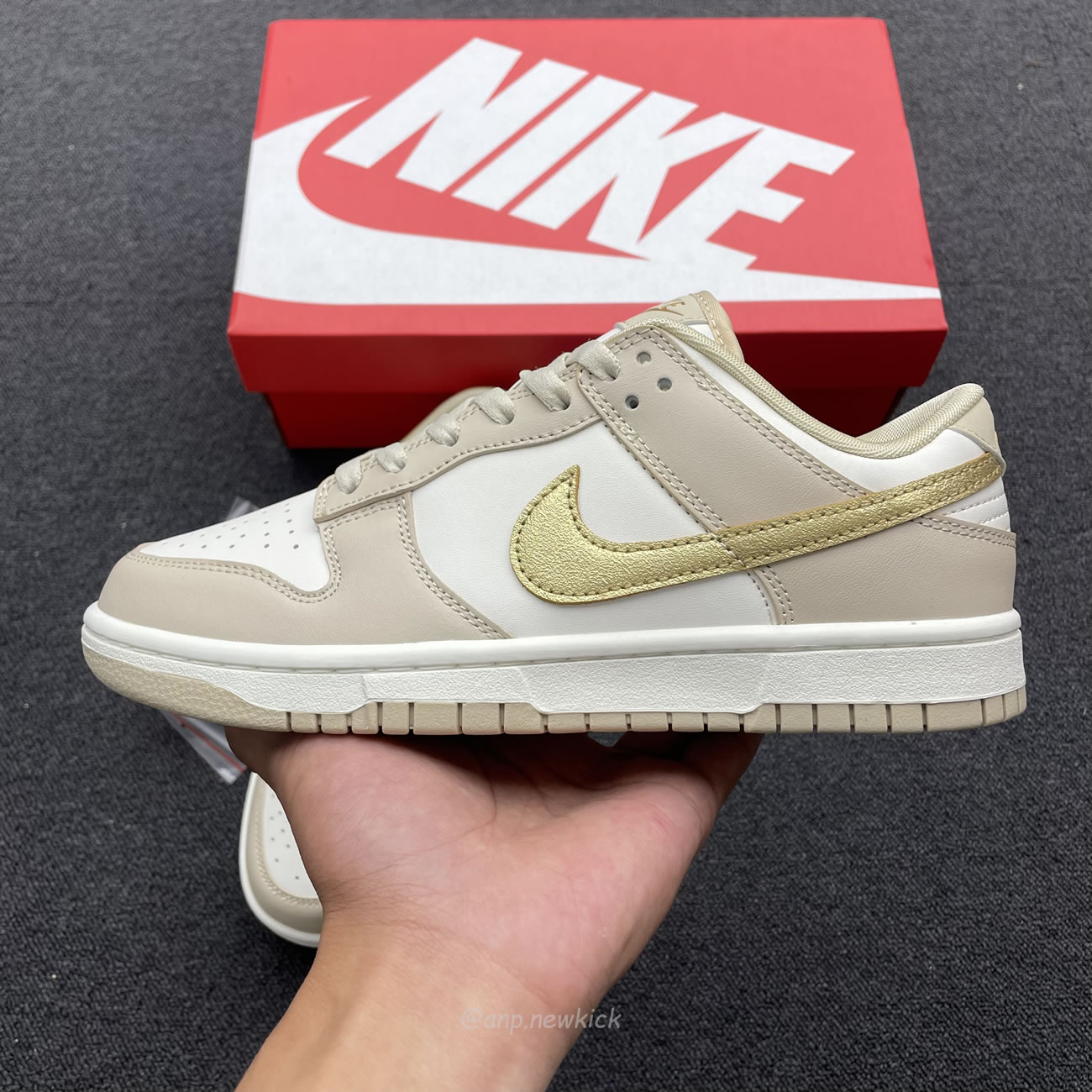 Nike Dunk Low Gold Swoosh Dx5930 001 (4) - www.kitistry.com Nike Dunk Low Gold Swoosh Dx5930 001 (4) - www.kitistry.com