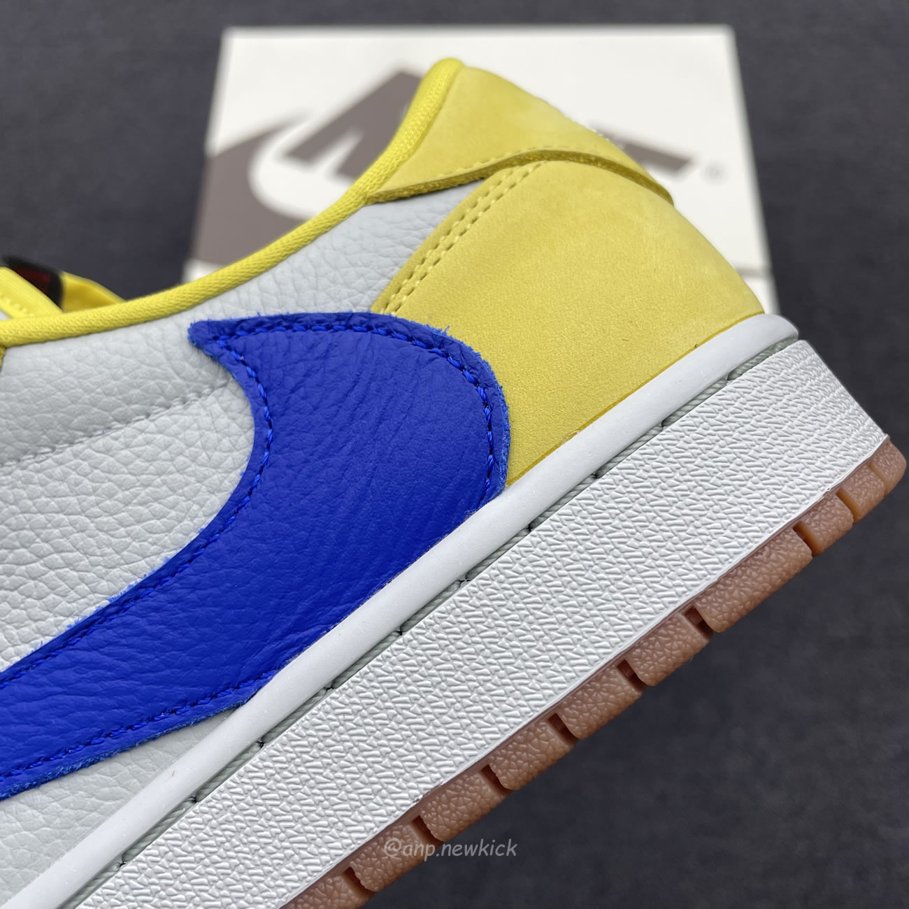 Travis Scott X Nike Air Jordan 1 Retro Low Og Sp Canary Dz4137 700 (10) - www.kitistry.com
