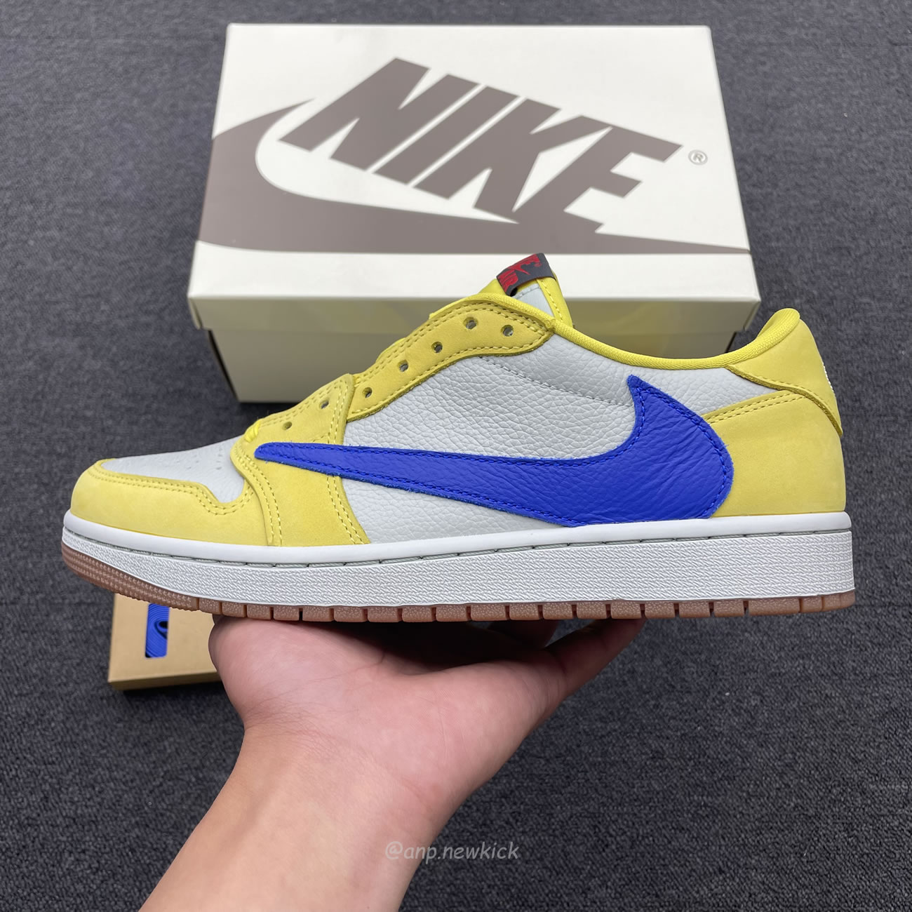 Travis Scott X Nike Air Jordan 1 Retro Low Og Sp Canary Dz4137 700 (13) - www.kitistry.com