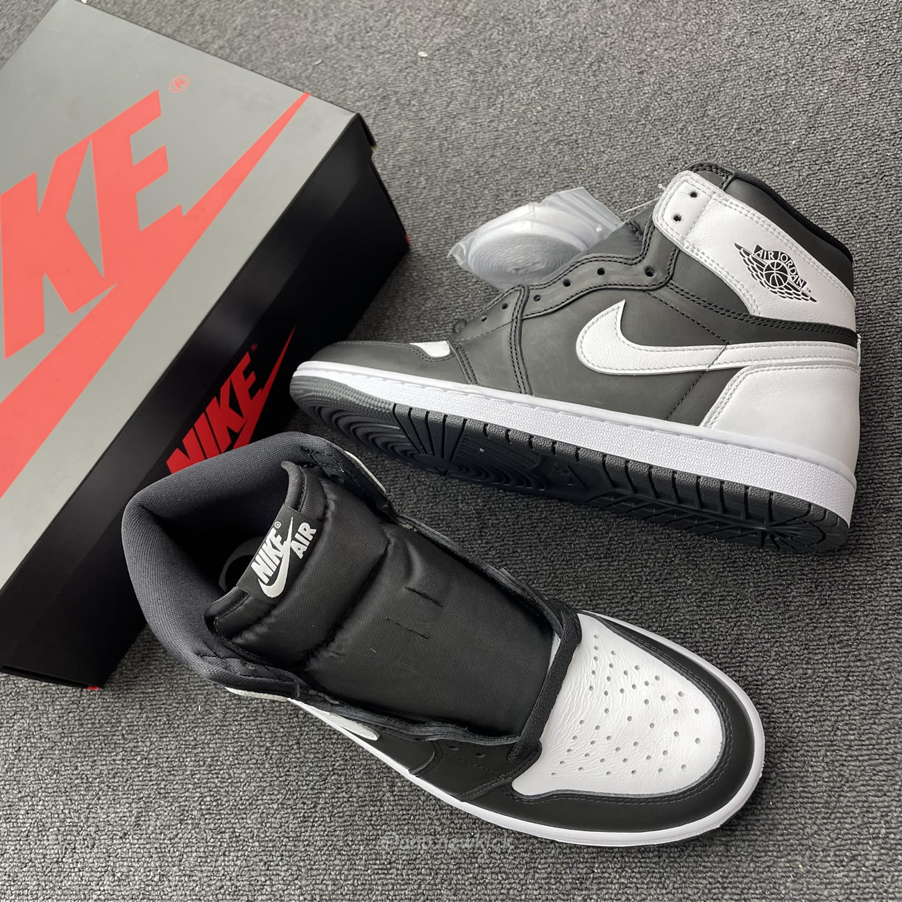 Air Jordan 1 Retro High Og Black White Dz5485 010 (2) - www.kitistry.com Air Jordan 1 Retro High Og Black White Dz5485 010 (2) - www.kitistry.com