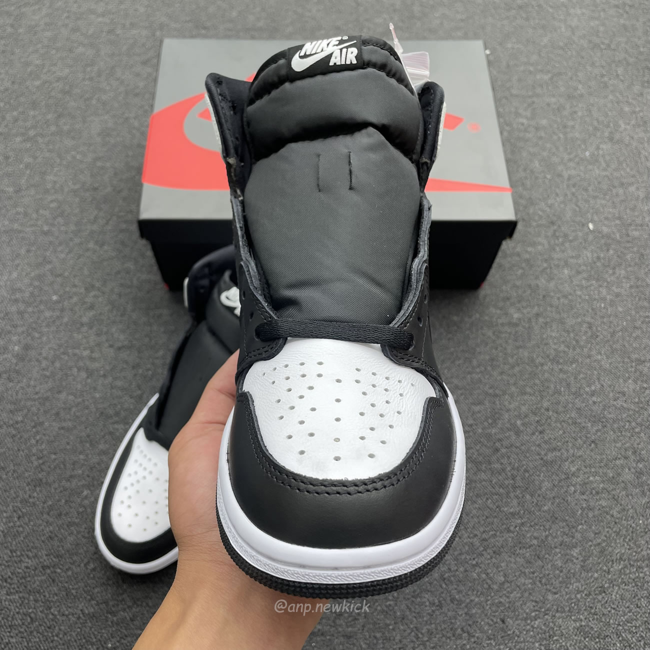 Air Jordan 1 Retro High Og Black White Dz5485 010 (5) - www.kitistry.com Air Jordan 1 Retro High Og Black White Dz5485 010 (5) - www.kitistry.com