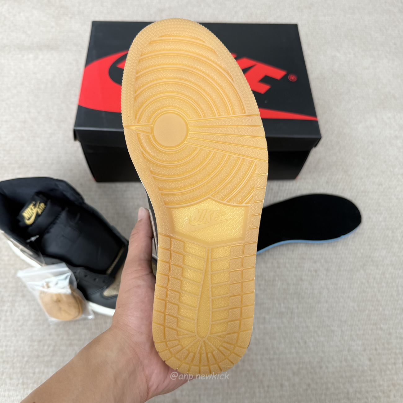 Air Jordan 1 Retro High Og Black Metallic Gold Dz5485 071 (5) - www.kitistry.com Air Jordan 1 Retro High Og Black Metallic Gold Dz5485 071 (5) - www.kitistry.com