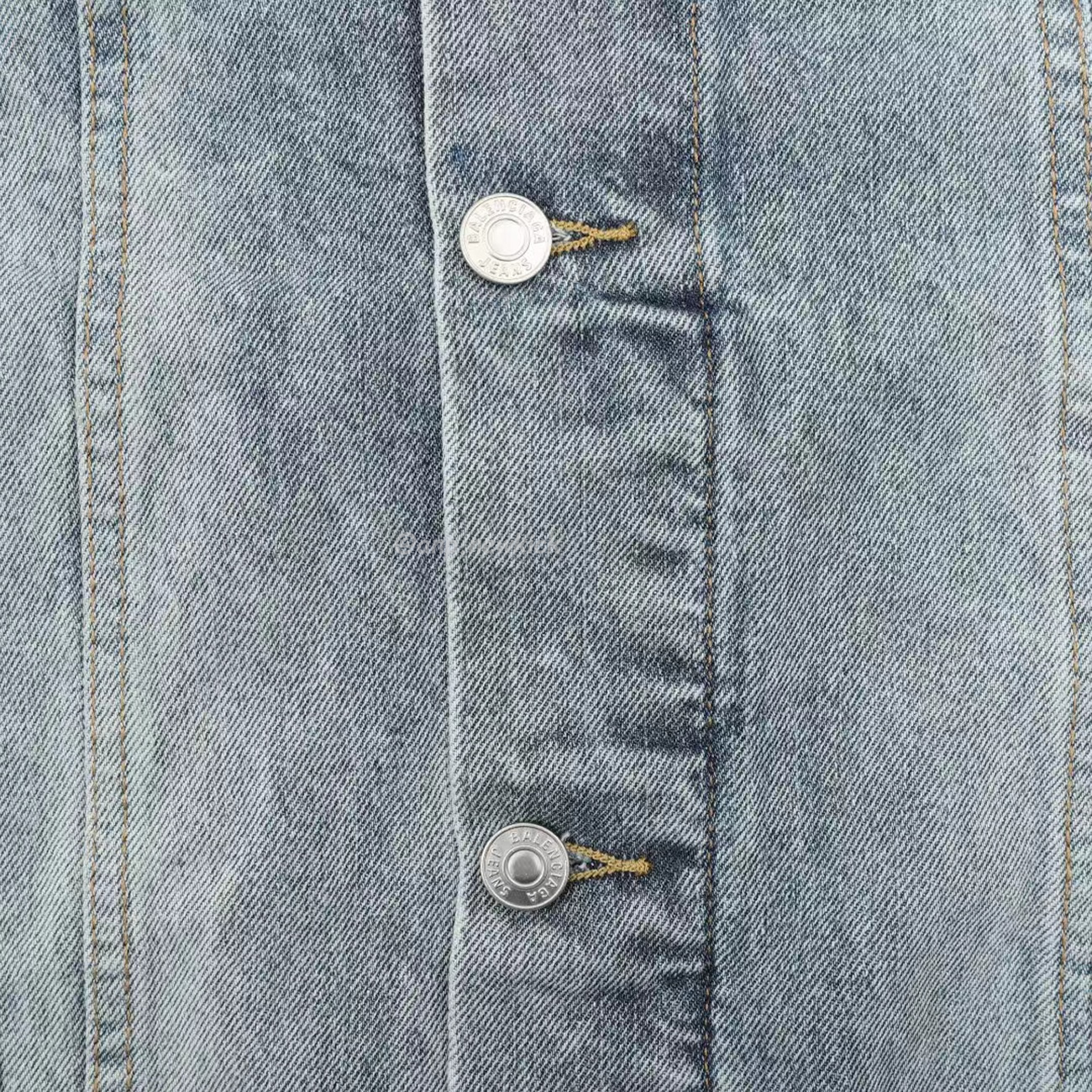 Balenciaga Retro Denim Jacket (4) - www.kitistry.com Balenciaga Retro Denim Jacket (4) - www.kitistry.com