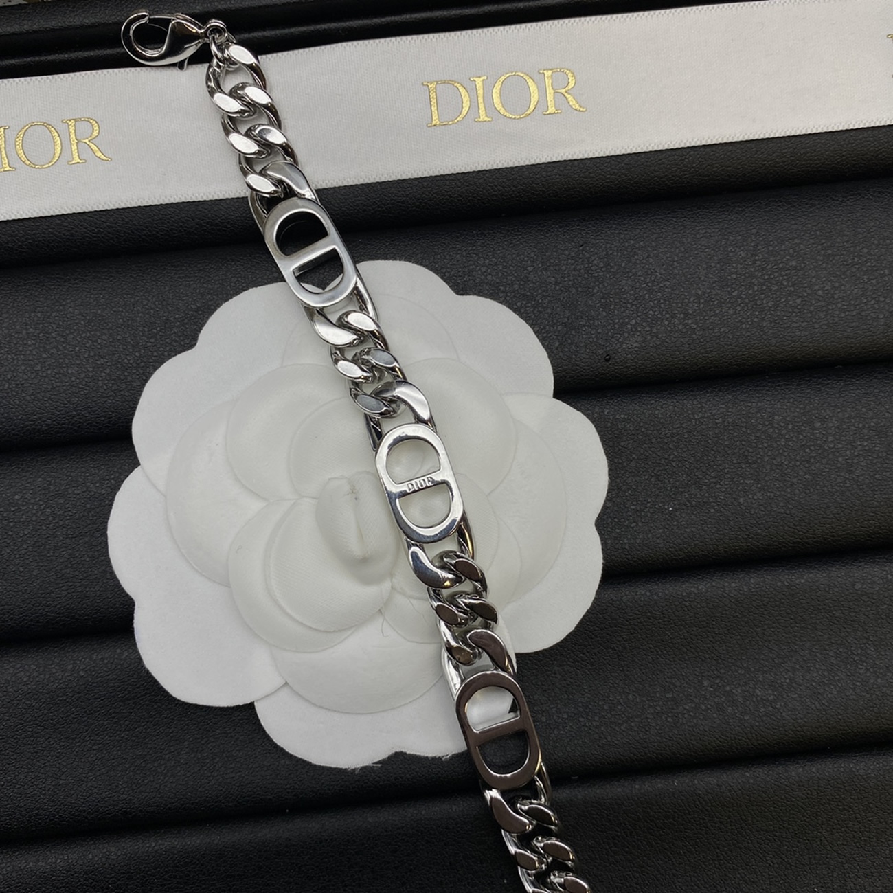 Dior Logo Text Chain Bracelet (3) - www.kitistry.com