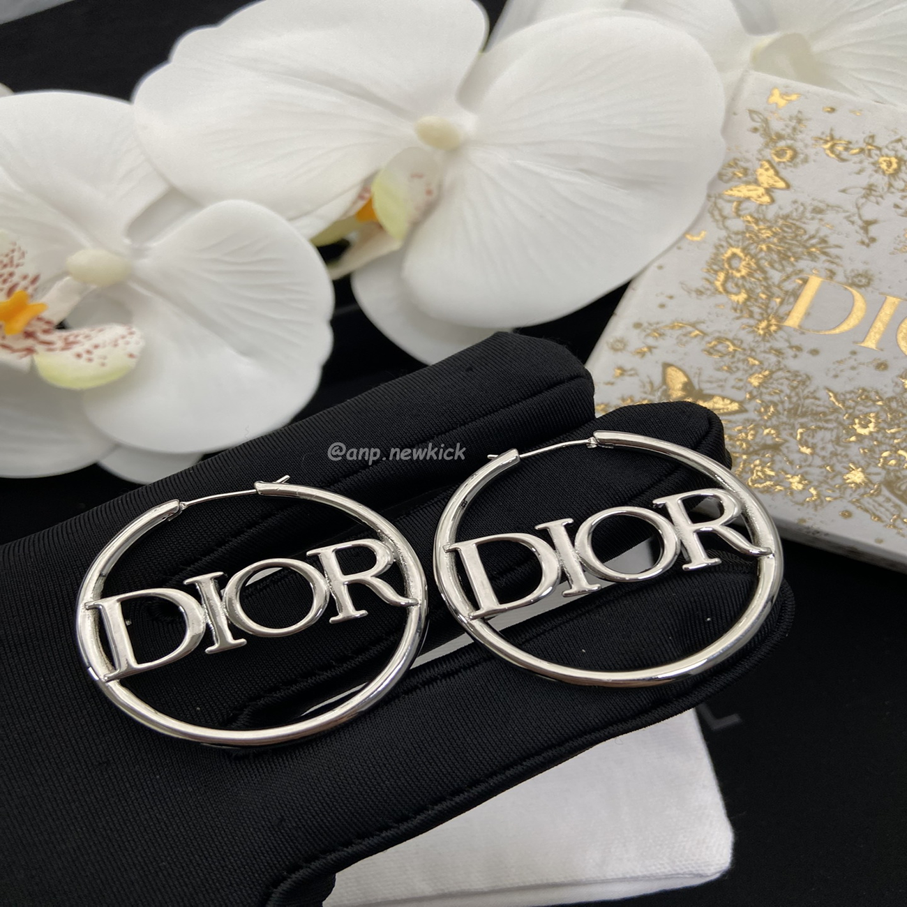 Dior Earring (12) - www.kitistry.com Dior Earring (12) - www.kitistry.com