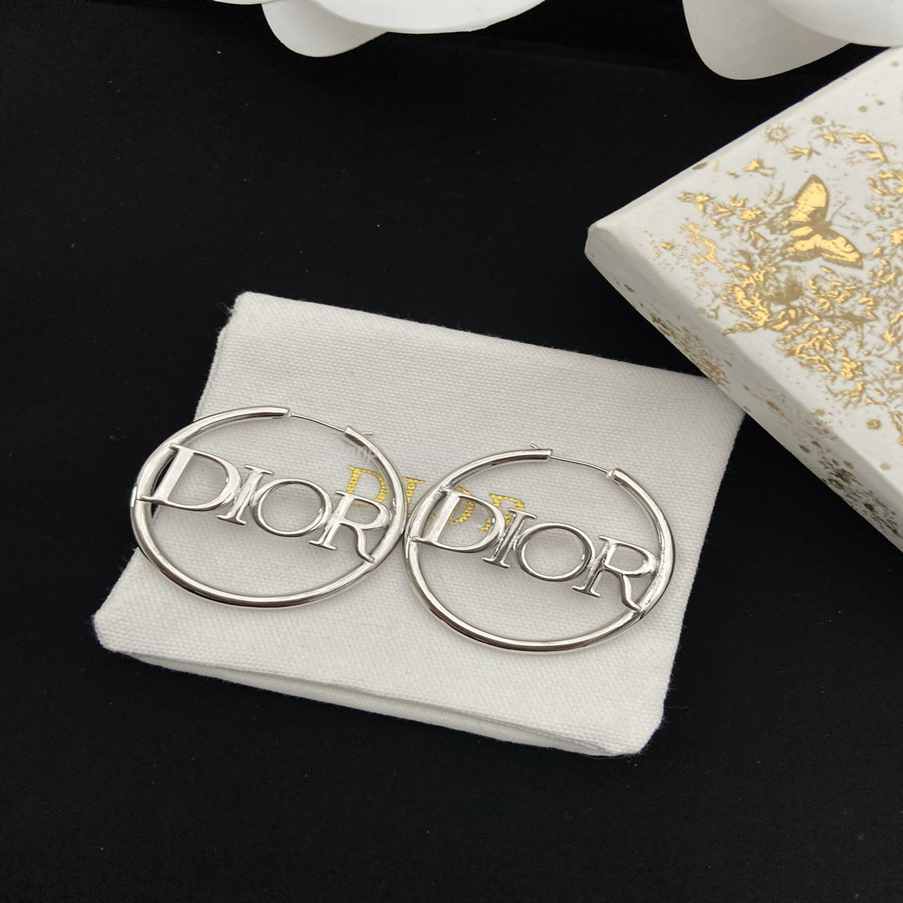 Dior Earring (7) - www.kitistry.com Dior Earring (7) - www.kitistry.com