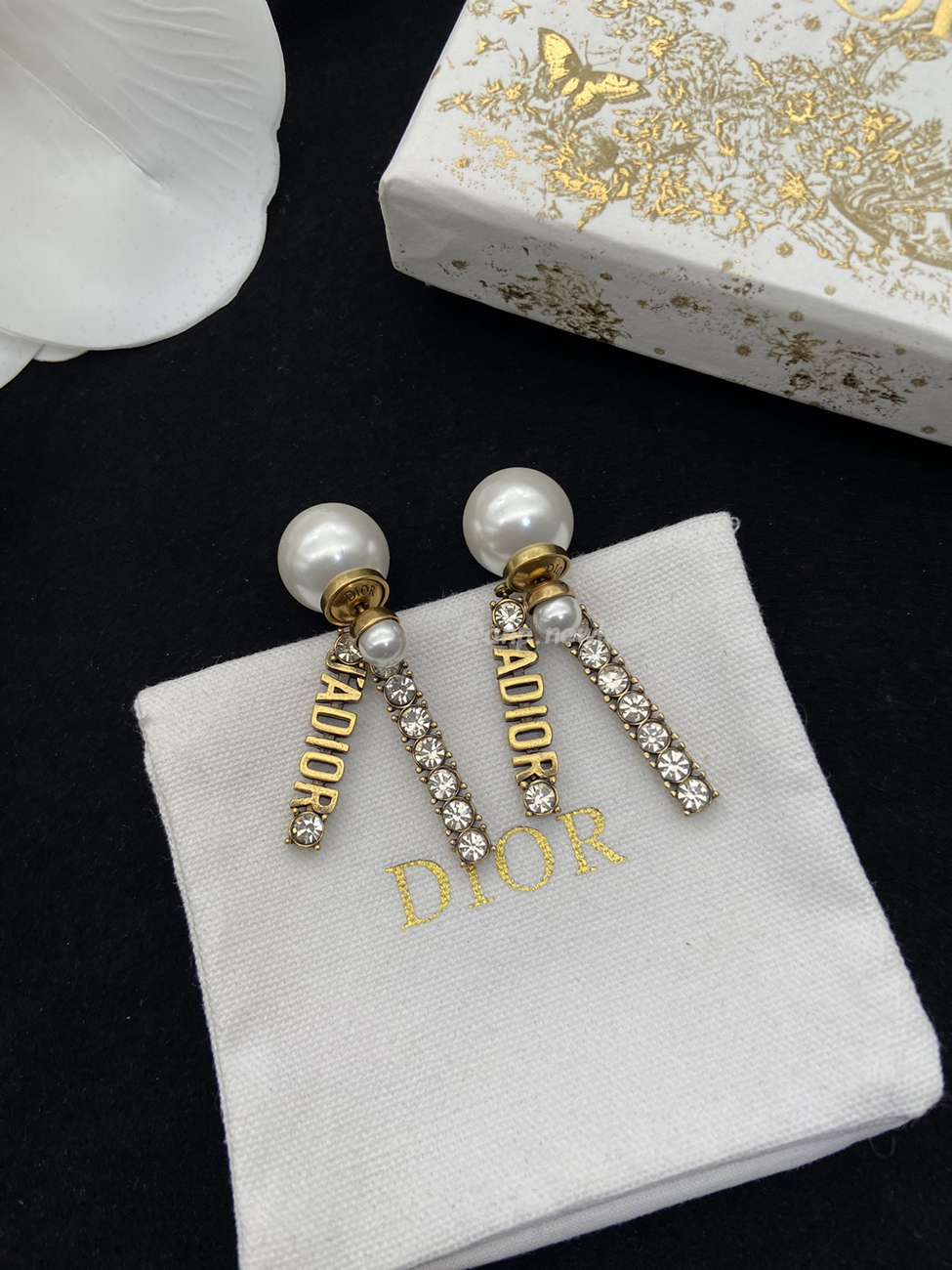 Dior Earrings (1) - www.kitistry.com Dior Earrings (1) - www.kitistry.com