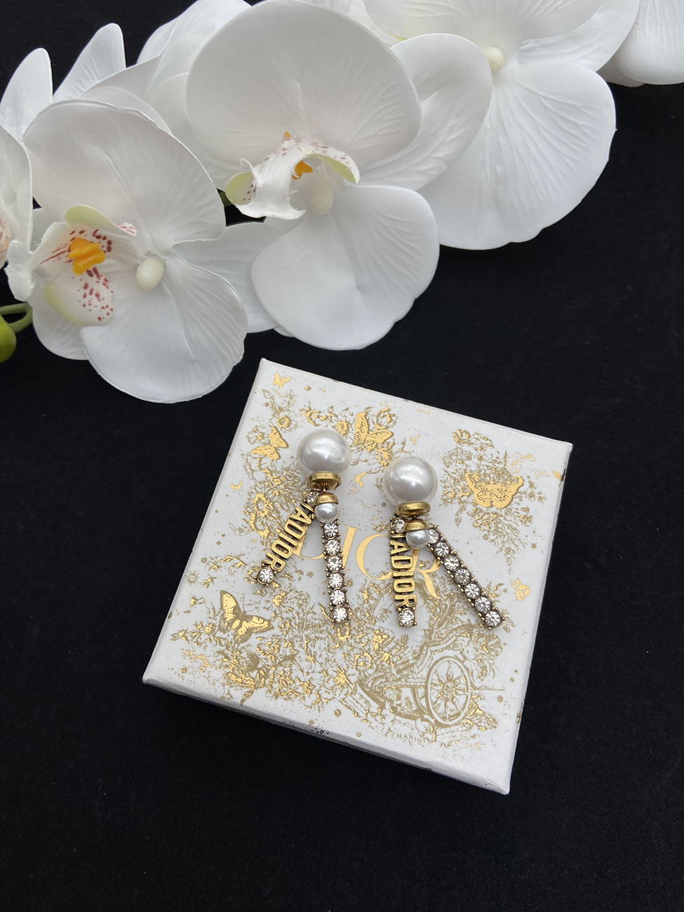 Dior Earrings (2) - www.kitistry.com Dior Earrings (2) - www.kitistry.com