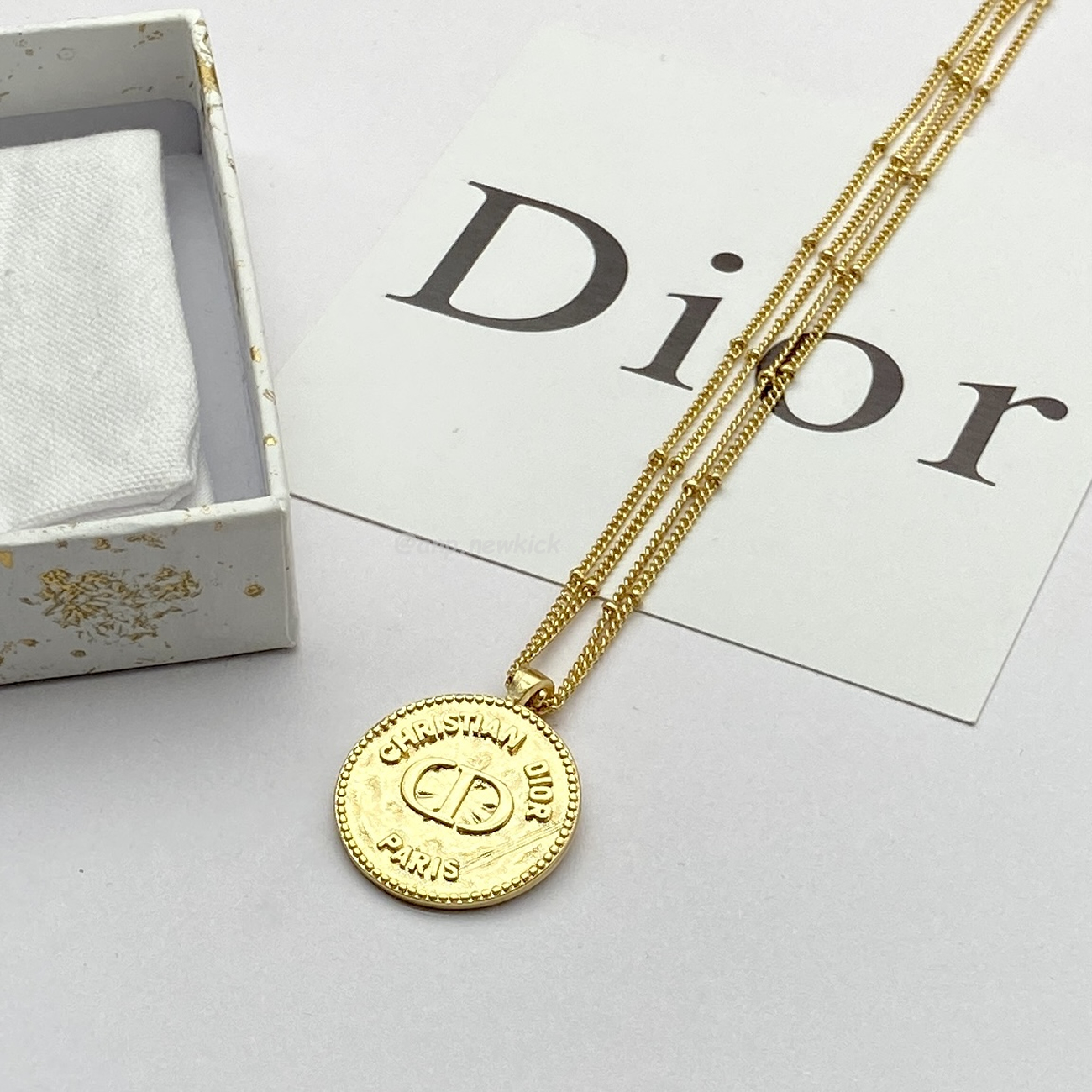 Dior Logo Charm Gold Necklace (2) - www.kitistry.com Dior Logo Charm Gold Necklace (2) - www.kitistry.com