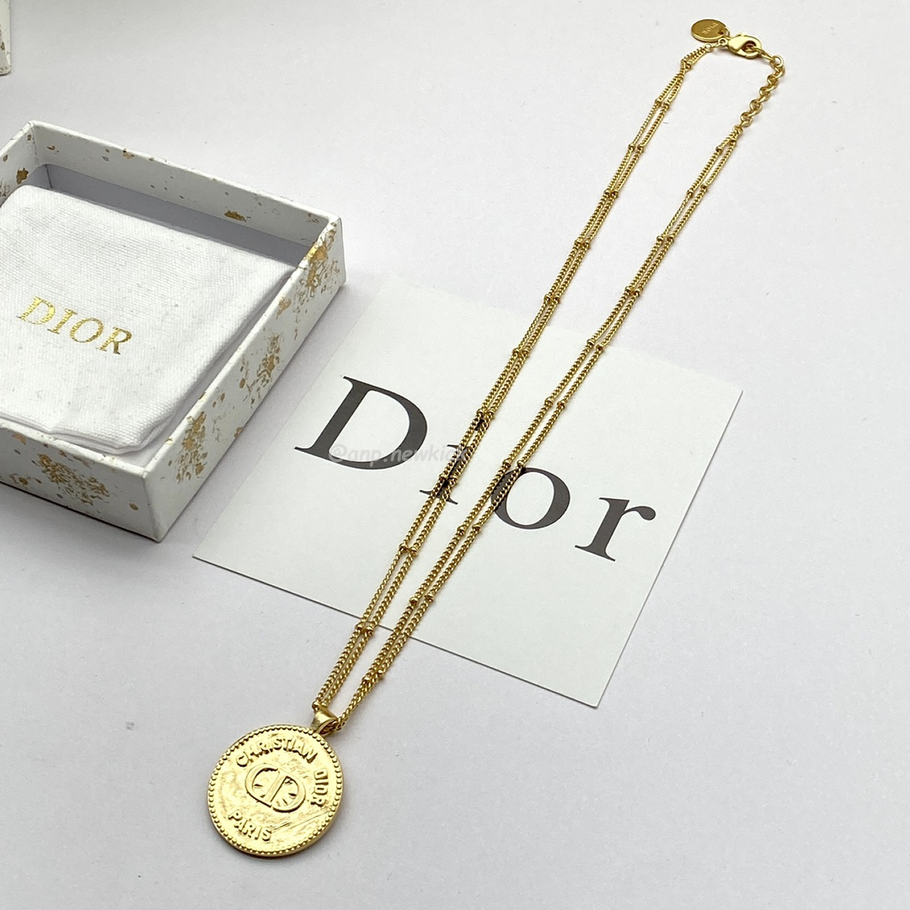 Dior Logo Charm Gold Necklace (3) - www.kitistry.com Dior Logo Charm Gold Necklace (3) - www.kitistry.com