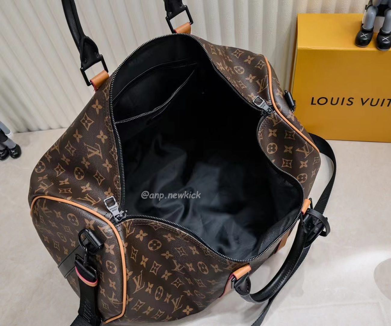 Louis Vuitton Keepall Bandouliere Monogram 50 Navy Duffel Bag (13) - www.kitistry.com Louis Vuitton Keepall Bandouliere Monogram 50 Navy Duffel Bag (13) - www.kitistry.com