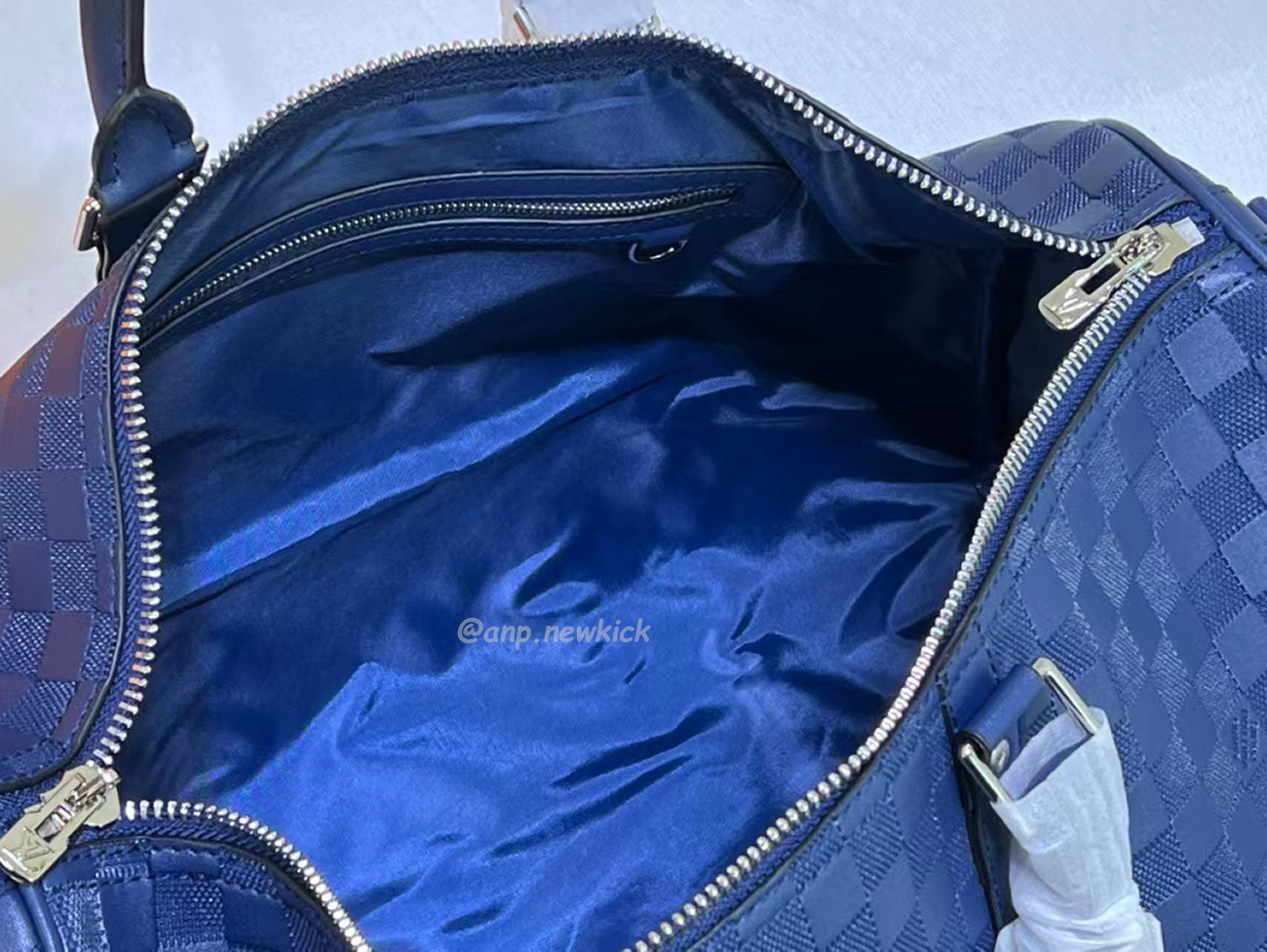 Louis Vuitton Keepall Bandouliere Monogram 50 Navy Duffel Bag (32) - www.kitistry.com Louis Vuitton Keepall Bandouliere Monogram 50 Navy Duffel Bag (32) - www.kitistry.com