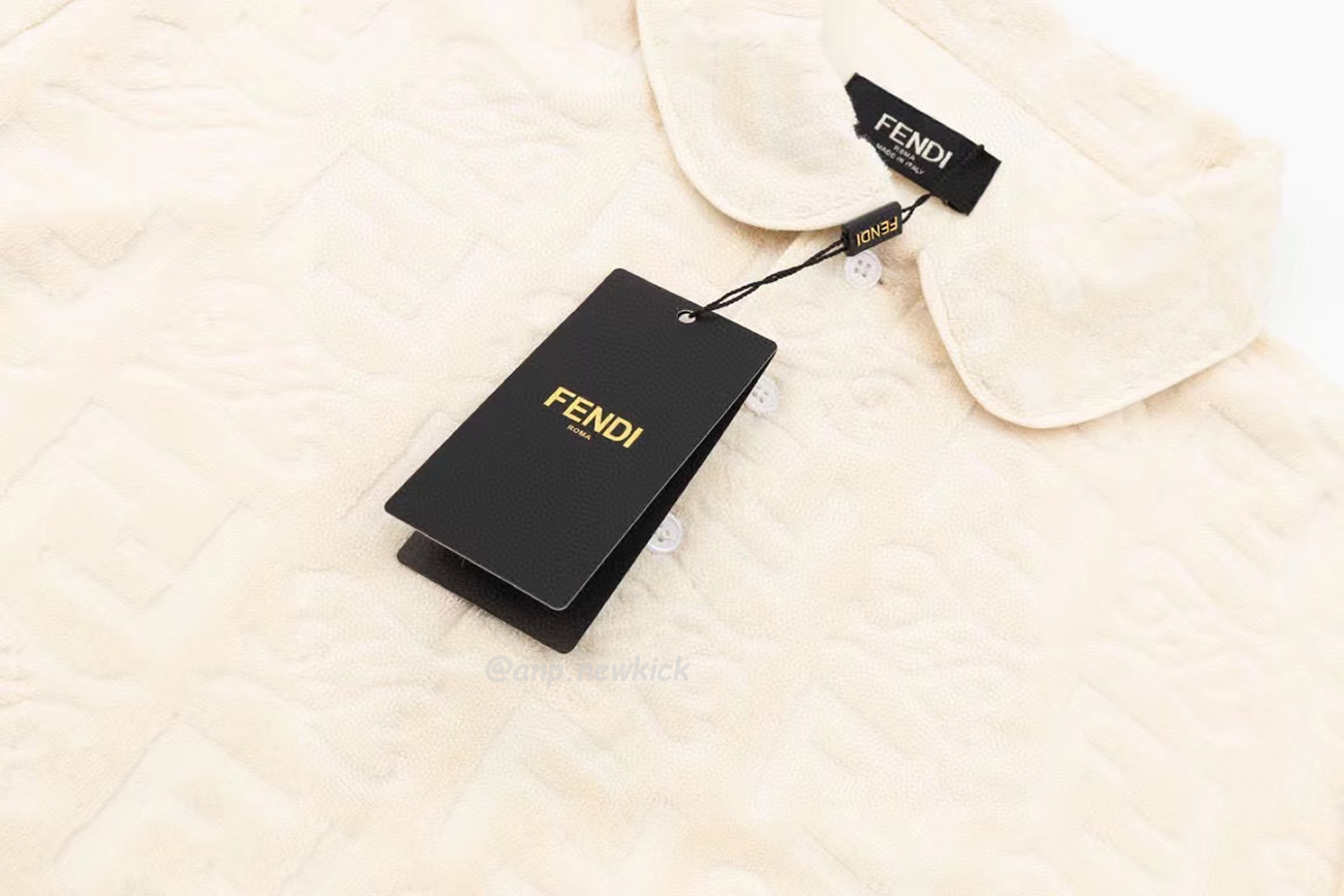 Fendi Reverse Collar Polo Shirt White Black Fw22 (2) - www.kitistry.com Fendi Reverse Collar Polo Shirt White Black Fw22 (2) - www.kitistry.com