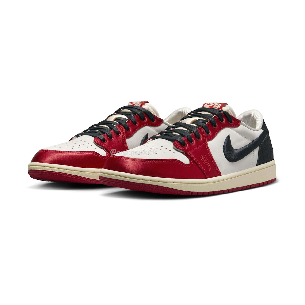 Air Jordan 1 Retro Low Og Trophy Room Away Fn0432 100 (2) - www.kitistry.com Air Jordan 1 Retro Low Og Trophy Room Away Fn0432 100 (2) - www.kitistry.com