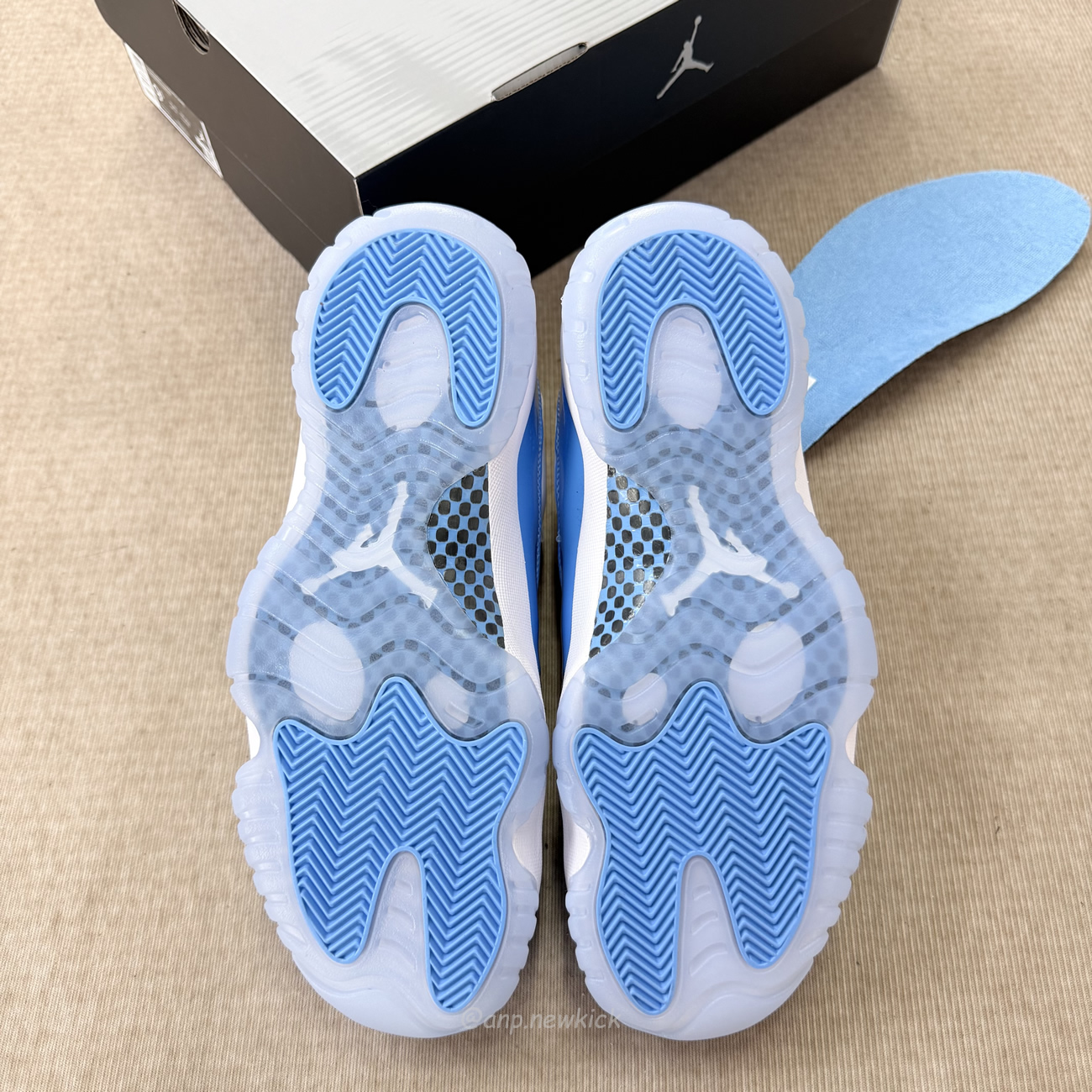 Air Jordan 11 Low University Blue Fv5104 100 (4) - www.kitistry.com Air Jordan 11 Low University Blue Fv5104 100 (4) - www.kitistry.com