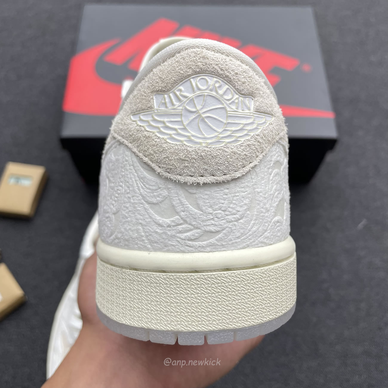 Air Jordan 1 Retro Low Og Chris Paul Fz0455 200 (17) - www.kitistry.com Air Jordan 1 Retro Low Og Chris Paul Fz0455 200 (17) - www.kitistry.com