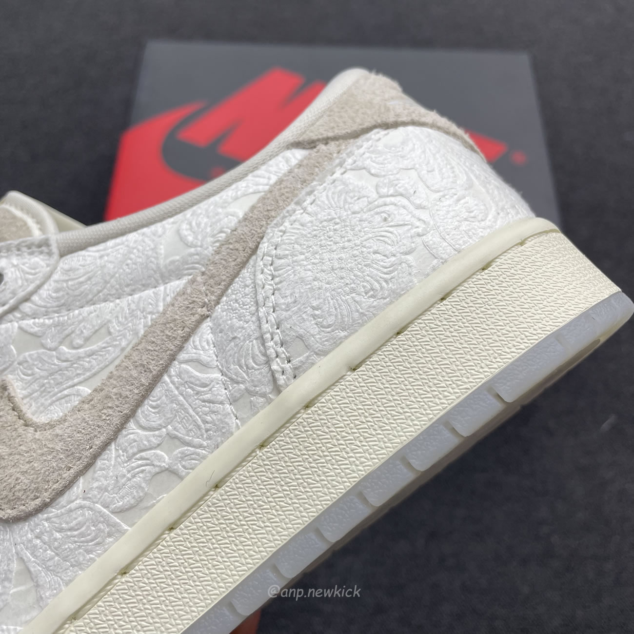 Air Jordan 1 Retro Low Og Chris Paul Fz0455 200 (4) - www.kitistry.com Air Jordan 1 Retro Low Og Chris Paul Fz0455 200 (4) - www.kitistry.com