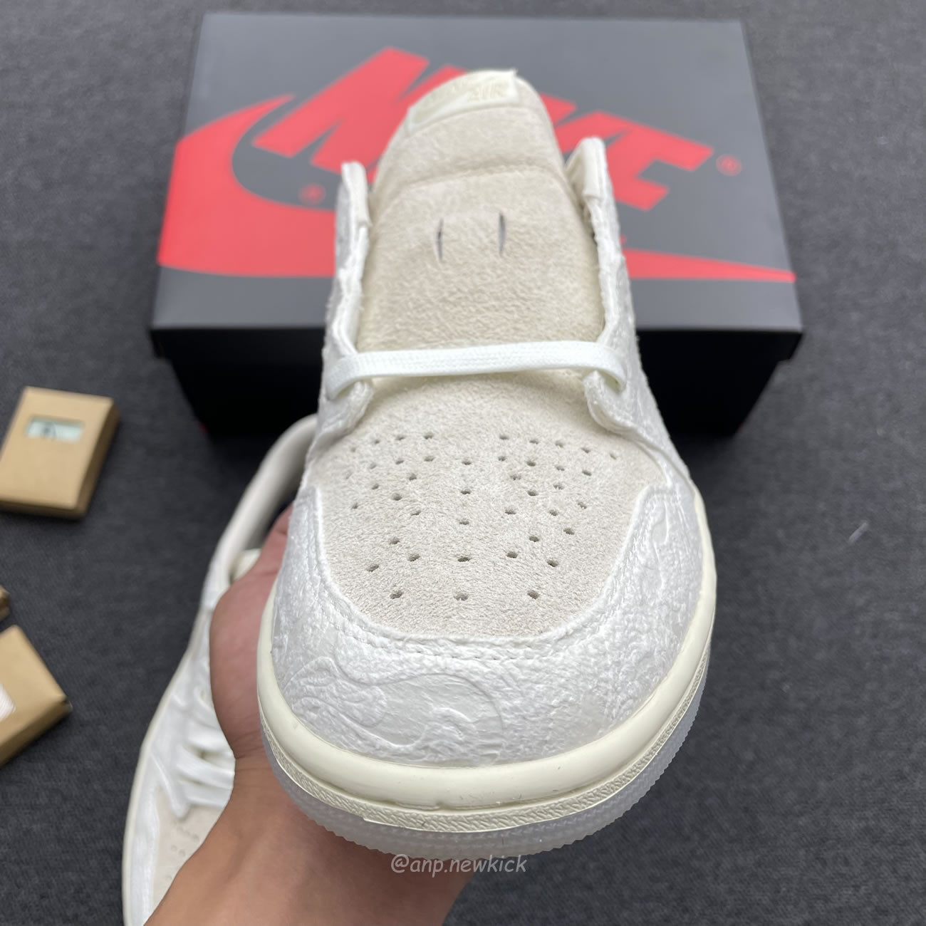 Air Jordan 1 Retro Low Og Chris Paul Fz0455 200 (7) - www.kitistry.com Air Jordan 1 Retro Low Og Chris Paul Fz0455 200 (7) - www.kitistry.com