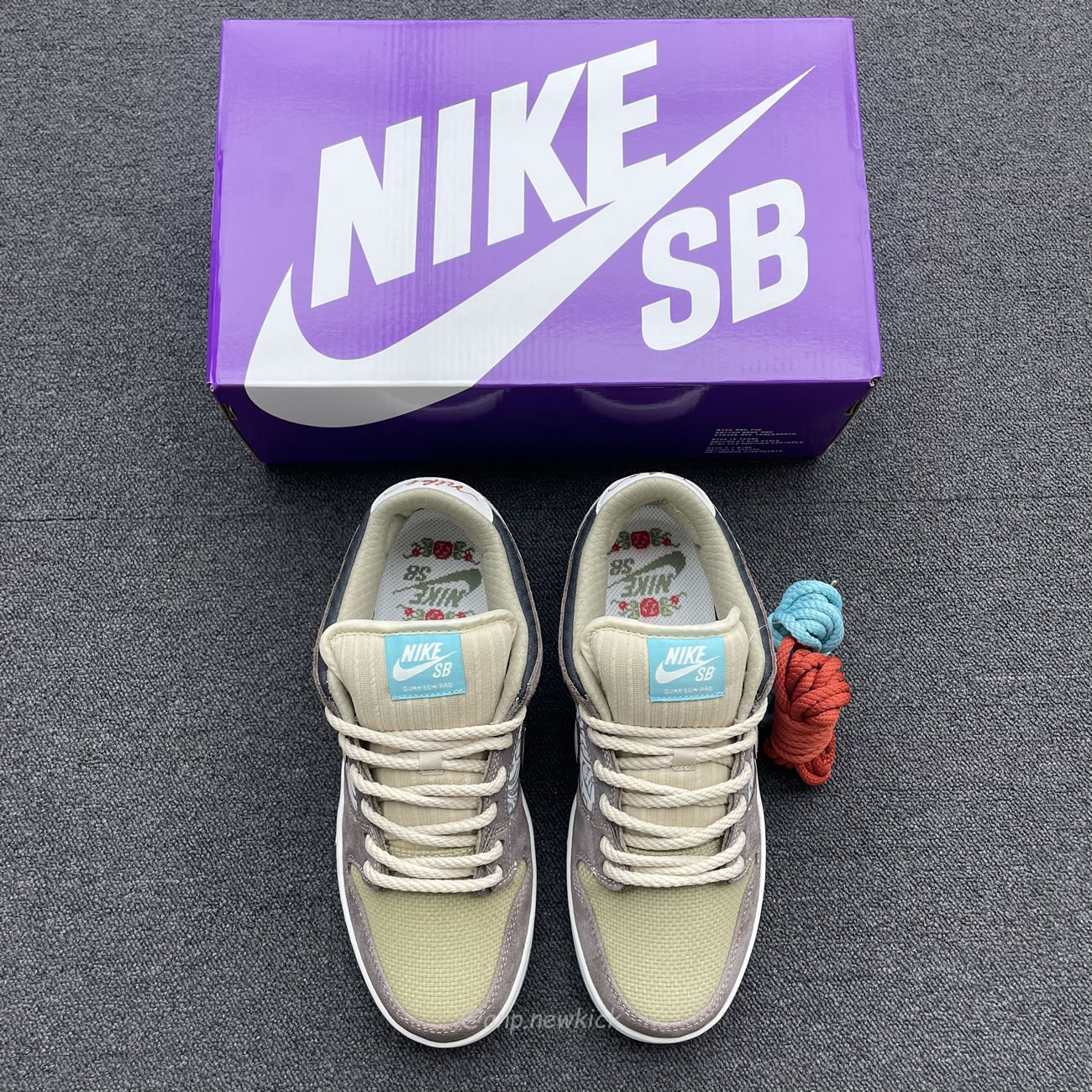 Nike Sb Dunk Low Big Money Savings Fz3129 200 (4) - www.kitistry.com