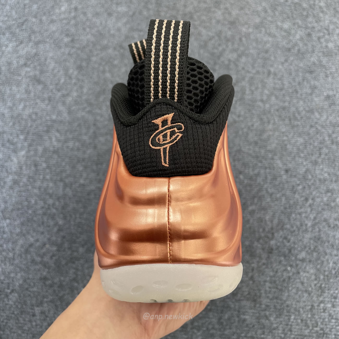 Nike Air Foamposite One Copper 2024 Fz9902 001 (10) - www.kitistry.com Nike Air Foamposite One Copper 2024 Fz9902 001 (10) - www.kitistry.com